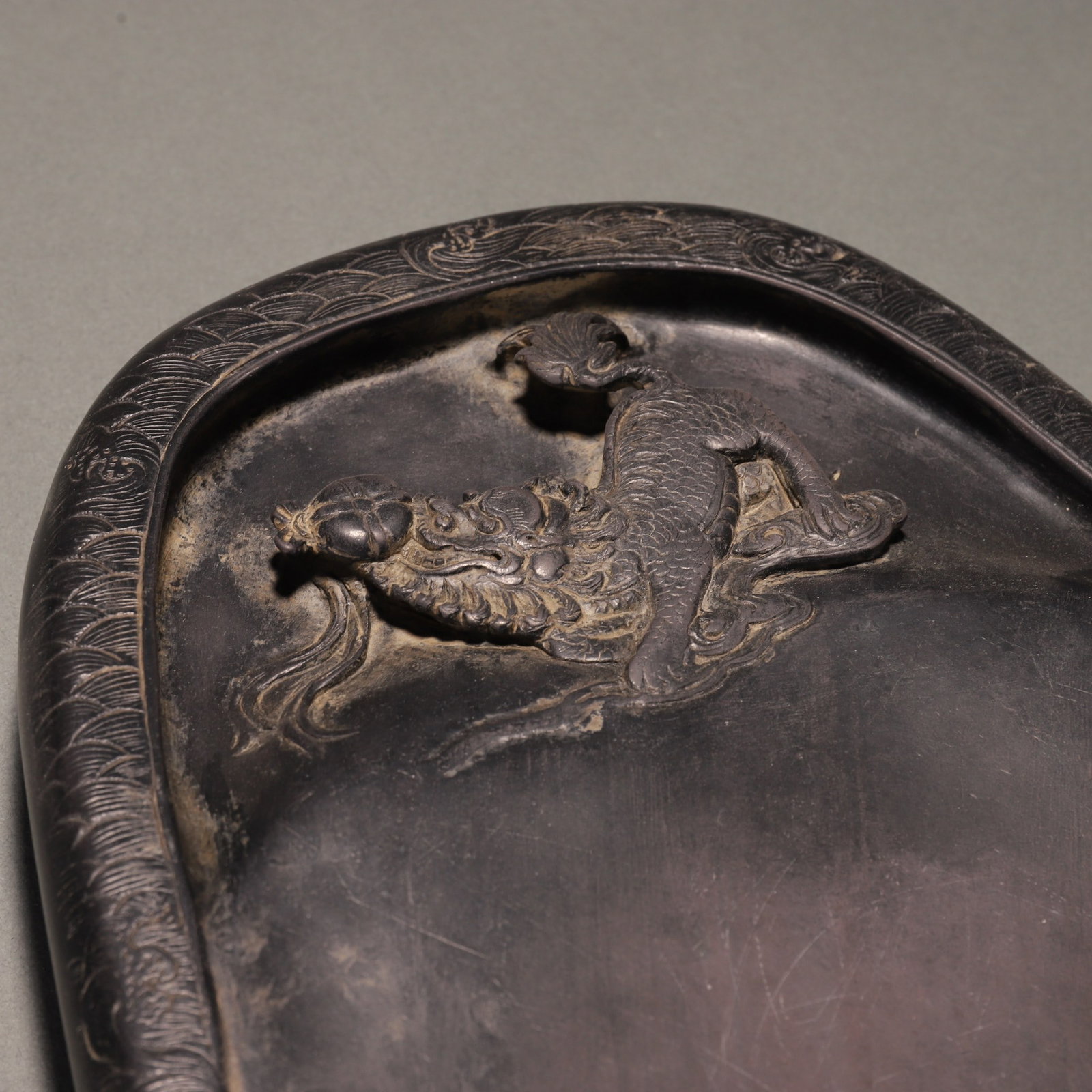 An Exquisite Lion Pattern Inkstone - 2