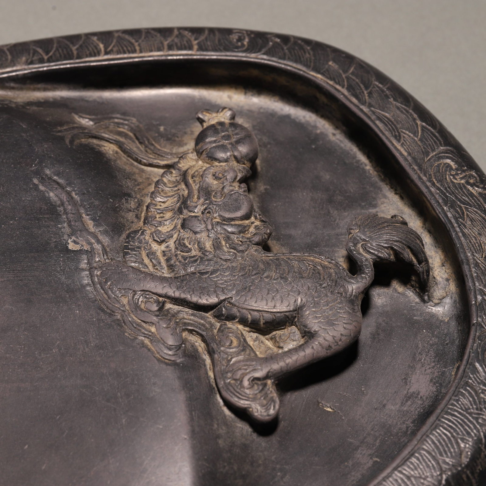 An Exquisite Lion Pattern Inkstone - 6