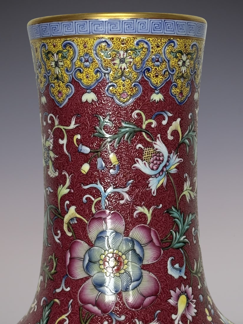 An Exquisite Enamel Ruby Red-Glazed Painted Gold Dragon Pattern Lotus Pattern Vase - 8