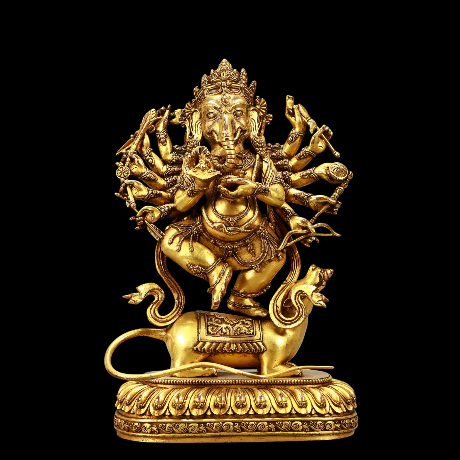 A Exquisite Gilt Bronze Statue of Mammon: A Exquisite Gilt Bronze Statue of Mammon Ming Dynasty, China Size:7.5inx3.9inx12.6in Weight:4200g铜鎏金财神 中国明代 Size:19cmx10cmx32cm Weight:42