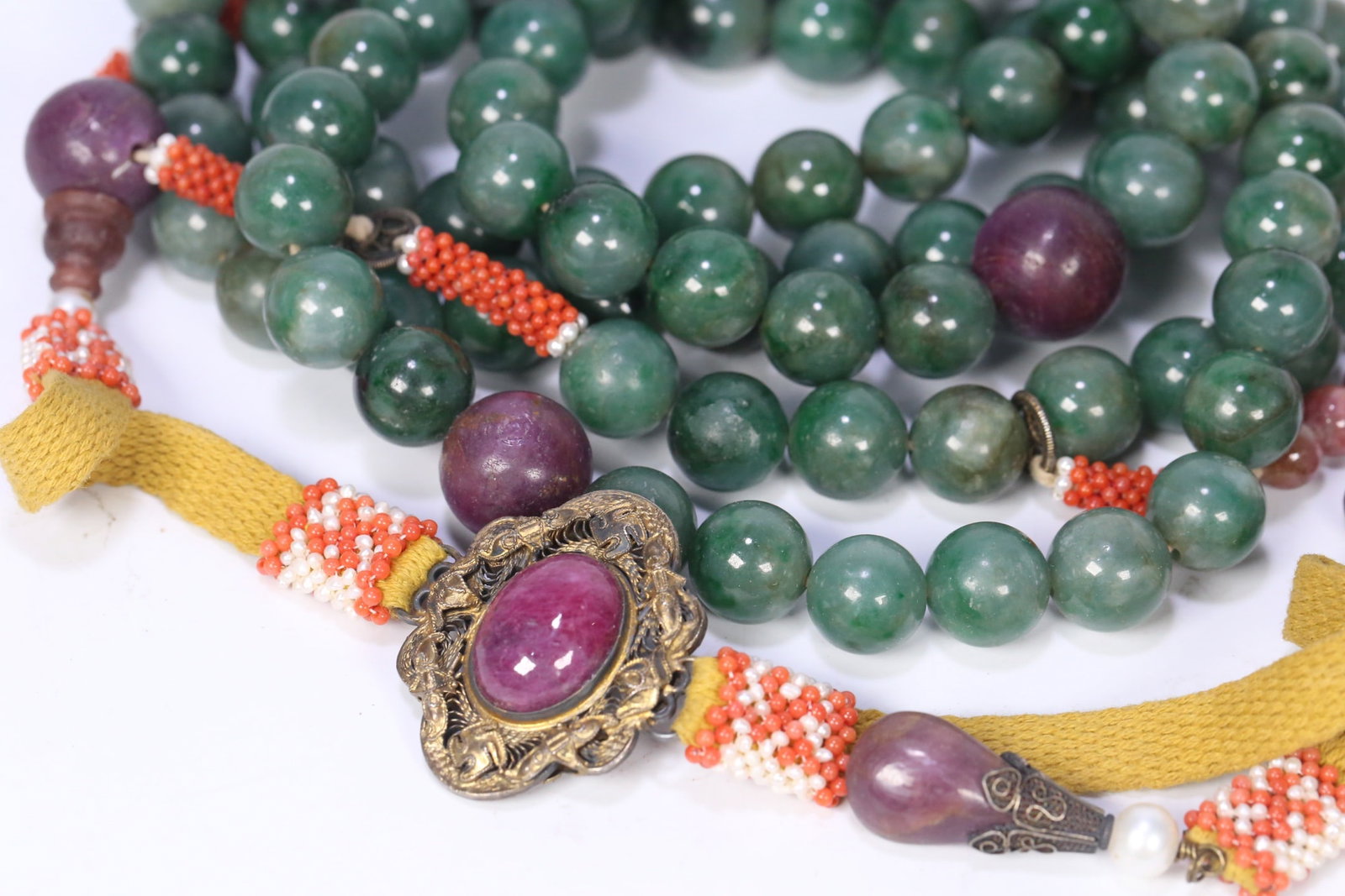 An Exquisite Jadeite Bracelets - 4