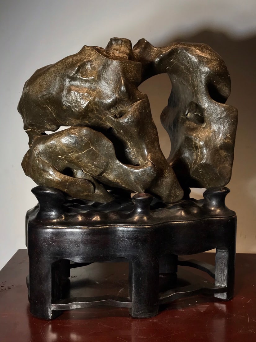 An Exquisite Taihu Stone Ornament - 5
