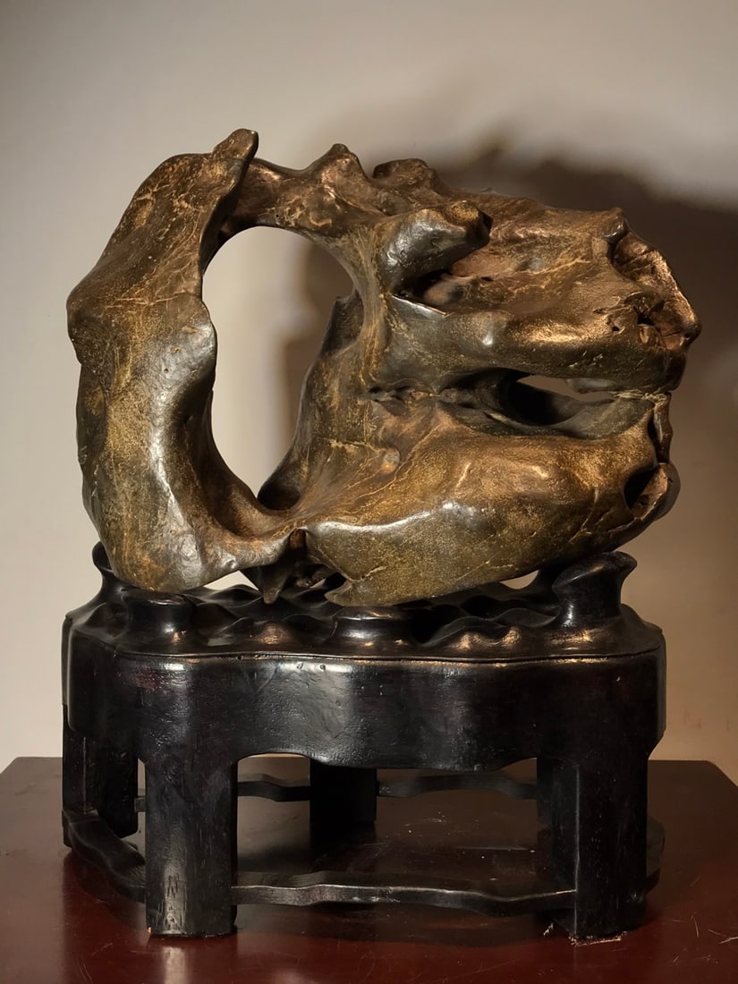 An Exquisite Taihu Stone Ornament - 7