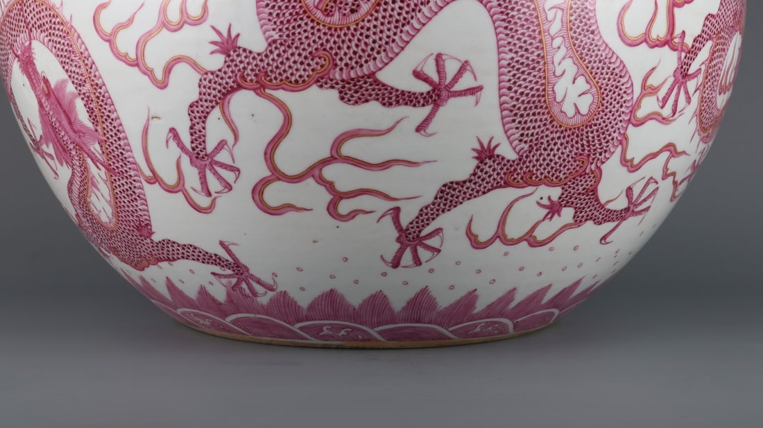 An Exquisite Ruby Red-Glazed Painted Gold Dragon Pattern Seawater Pattern Vat - 6