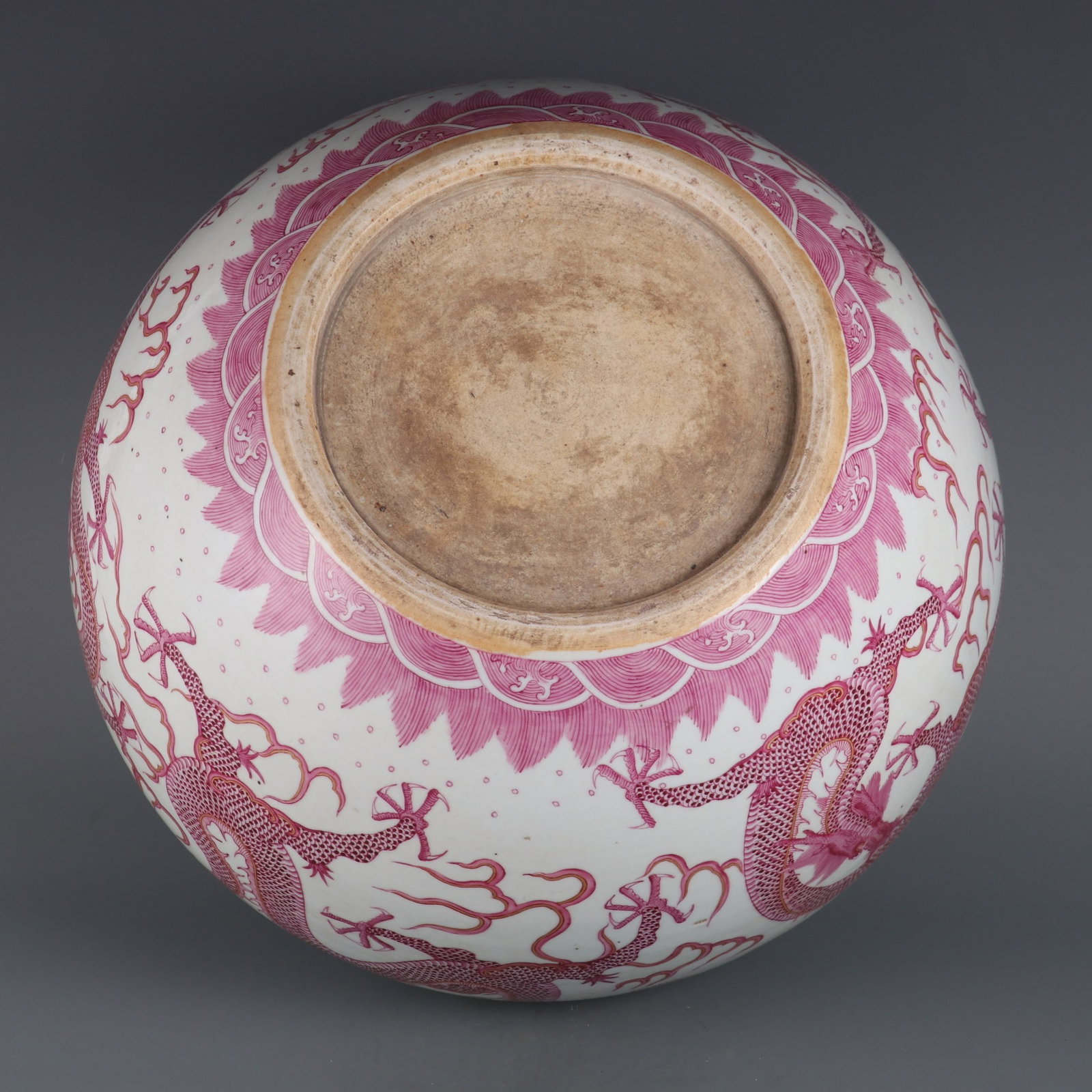 An Exquisite Ruby Red-Glazed Painted Gold Dragon Pattern Seawater Pattern Vat - 8