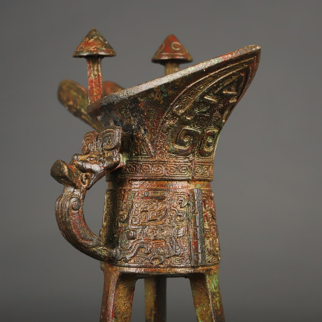 An Exquisite Bronze Beast-Face Pattern Goblet - 3