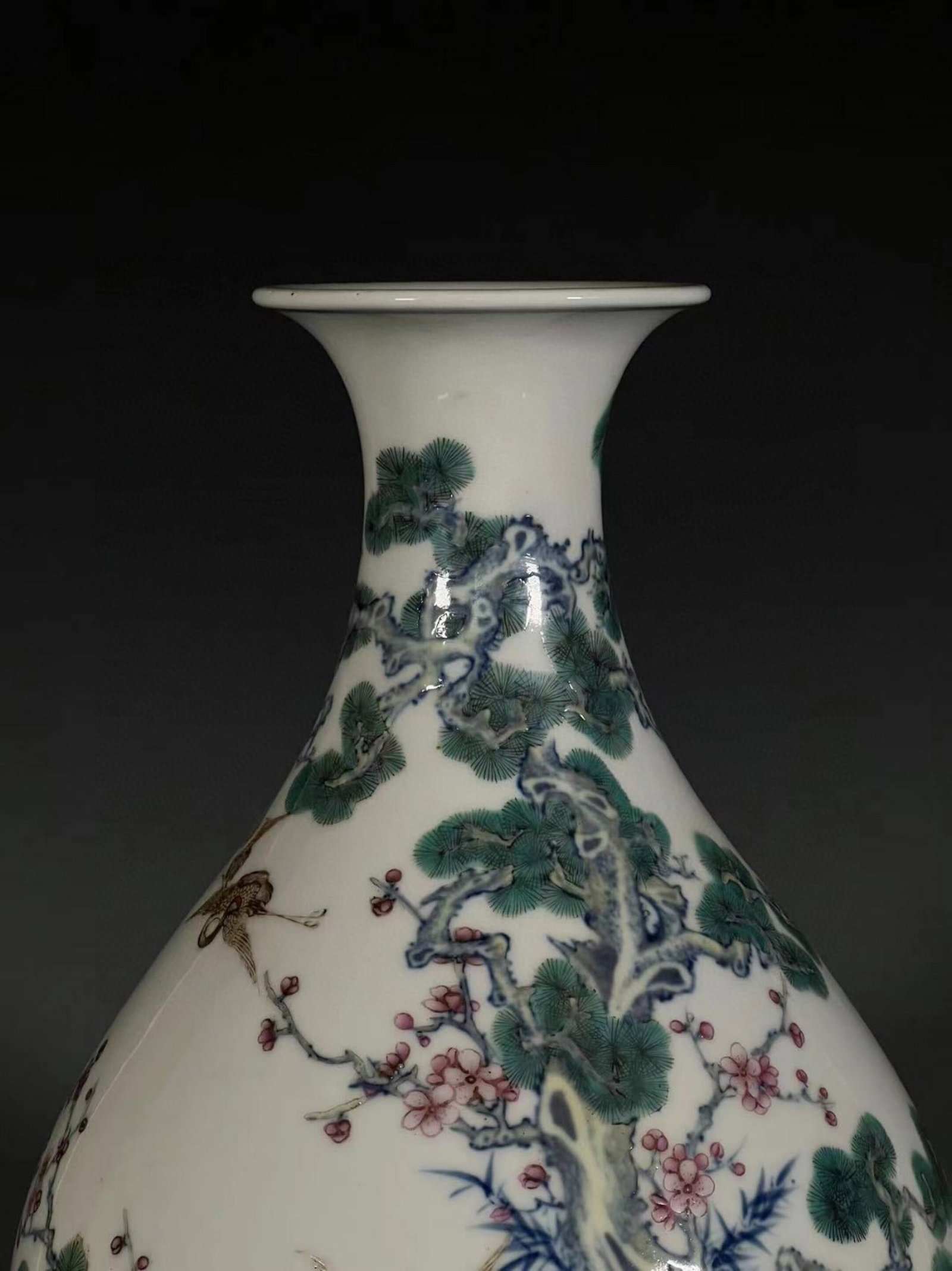 A Rare Doucai Pine and Crane Pattern Vase - 6