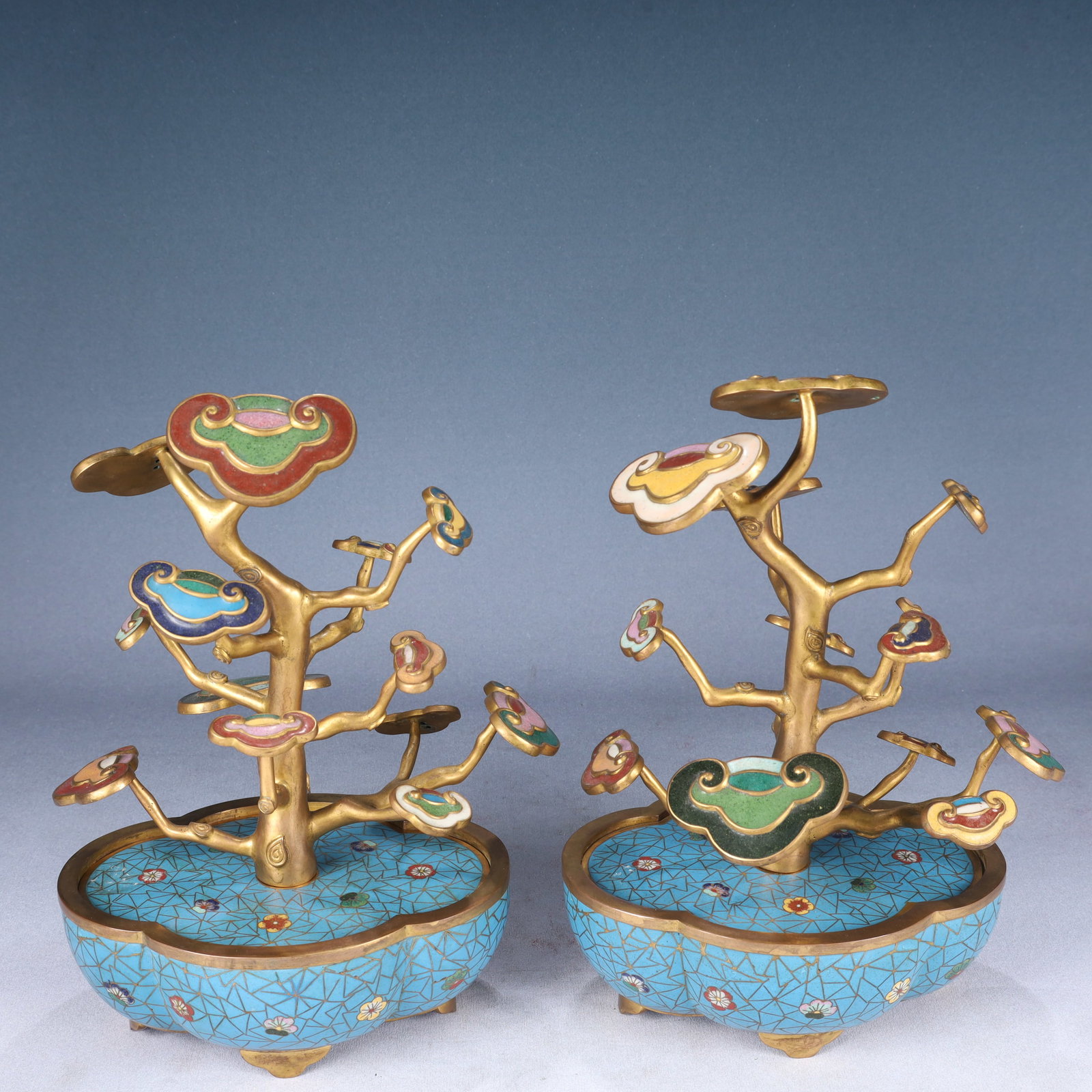 A Pair of Exquisite Cloisonne Flower Pattern Ganoderma lucidum Bonsai (1 of 16)