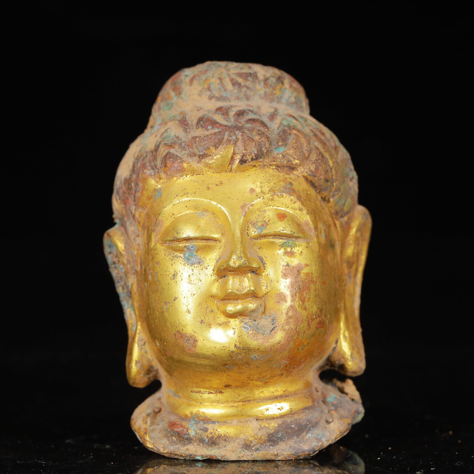 An Exquisite Gilt Bronze Statue of Avalokitesvara Head: An Exquisite Gilt Bronze Statue of Avalokitesvara Head,Qing Dynasty,China,Size:2inx2.8in,Weight:199g 铜鎏金观音头像,中国清代