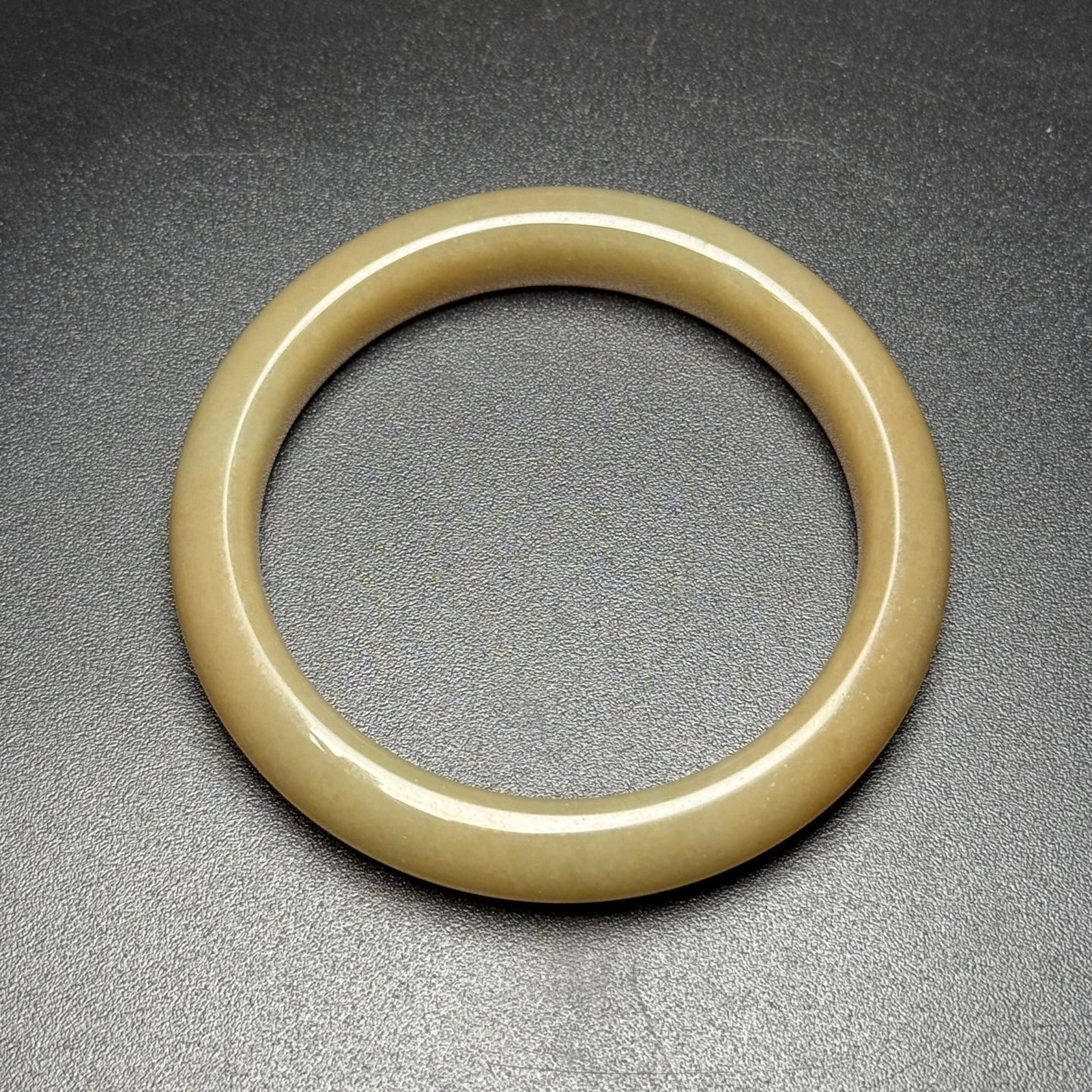 An Exquisite White Jade Bracelet - 6