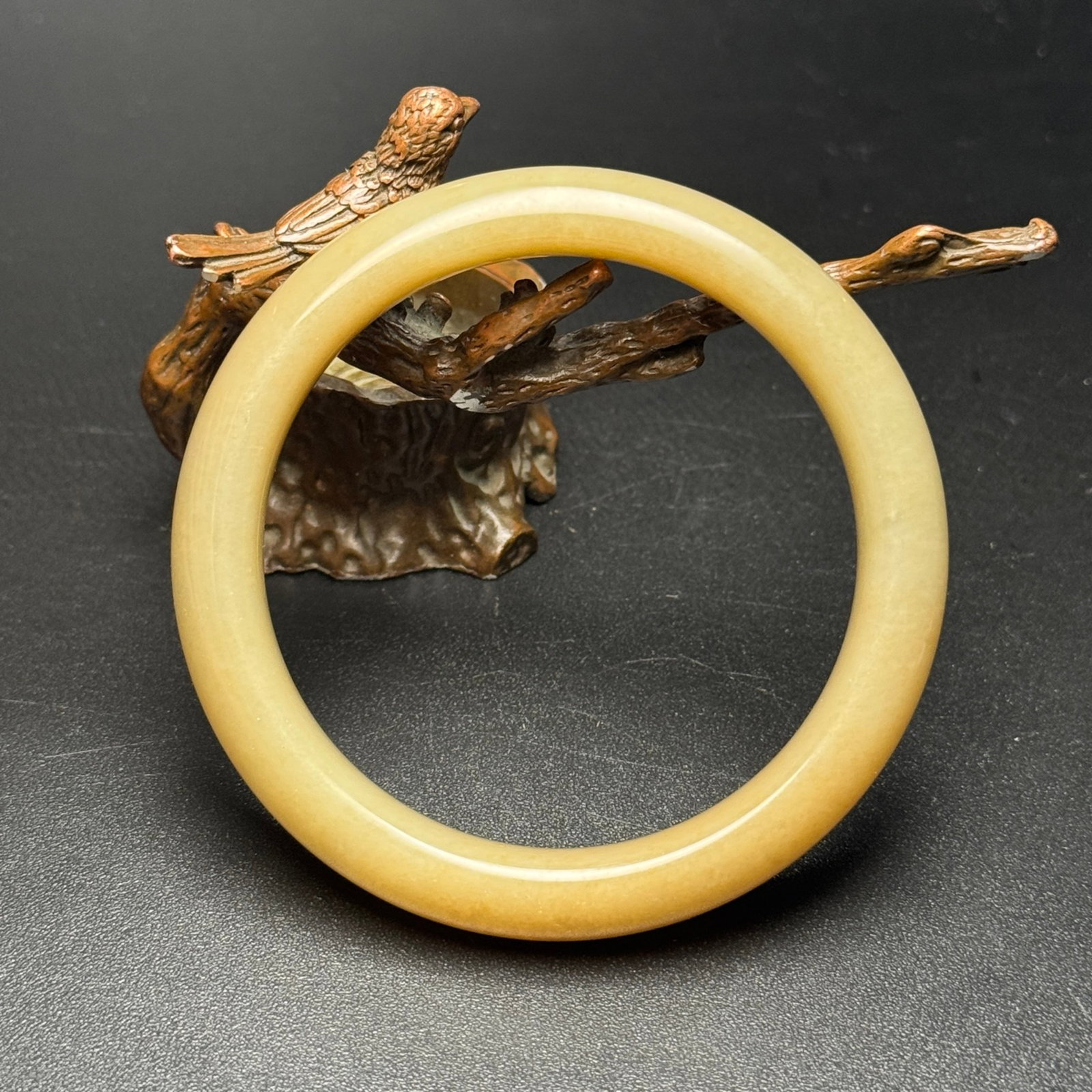 An Exquisite White Jade Bracelet - 7