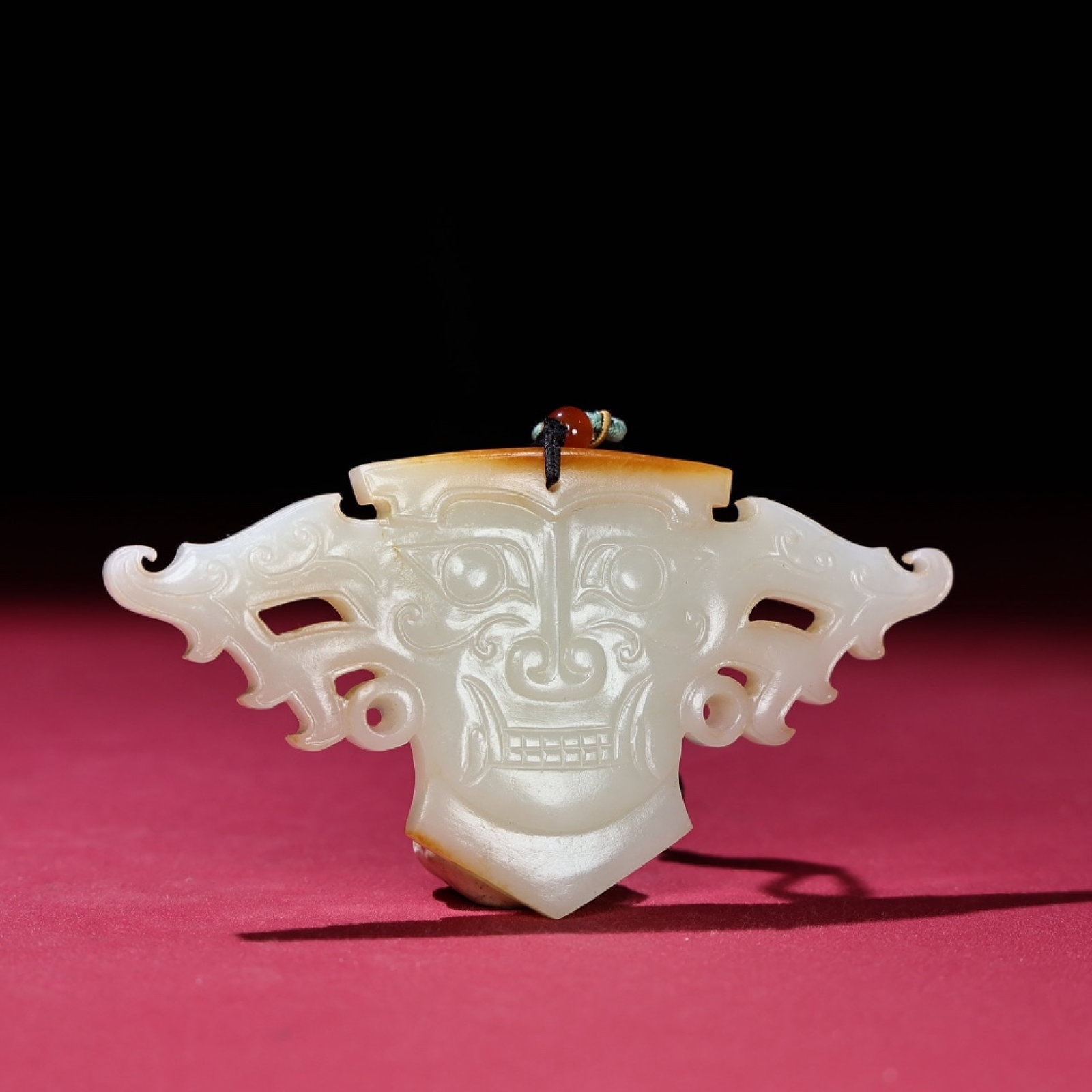 An Exquisite White Jade Beast-Face Pattern Ornament - 4