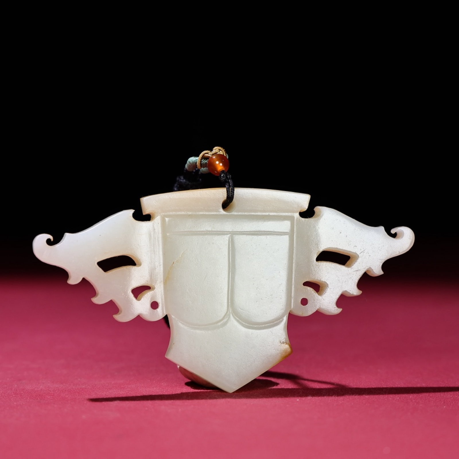 An Exquisite White Jade Beast-Face Pattern Ornament - 7