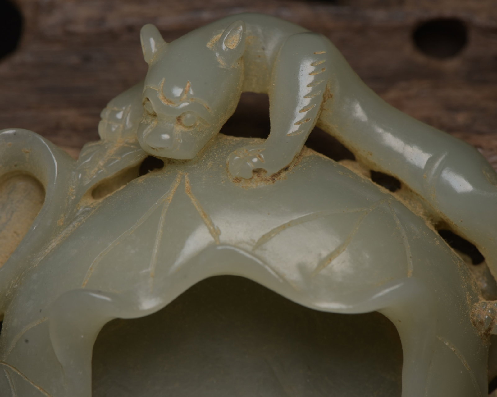An Exquisite White Jade Beast Pattern Brush Washer - 7