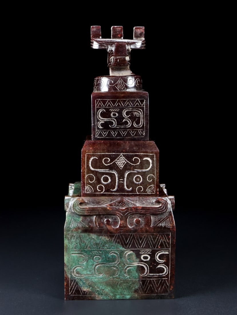A Set of Fine White Jade Deer Seals: A Set of Fine White Jade Deer Seals,Qing Dynasty,China,Size:3.1inx3.1inx7.5in,Weight:1886g 一套白玉鹿印章,中国清代