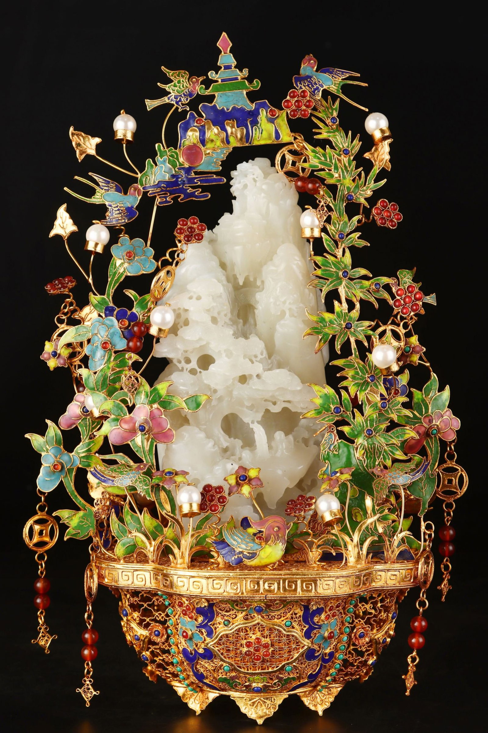 An Exquisite Flower silk gold-plated Inlaid Gems White Jade Ornament: An Exquisite Flower silk gold-plated Inlaid Gems White Jade Ornament,Qing Dynasty, China,Qianlong Four-character Mark,Size:13.8inx14.2inx8.7in Weight:2372g 花丝鎏金嵌