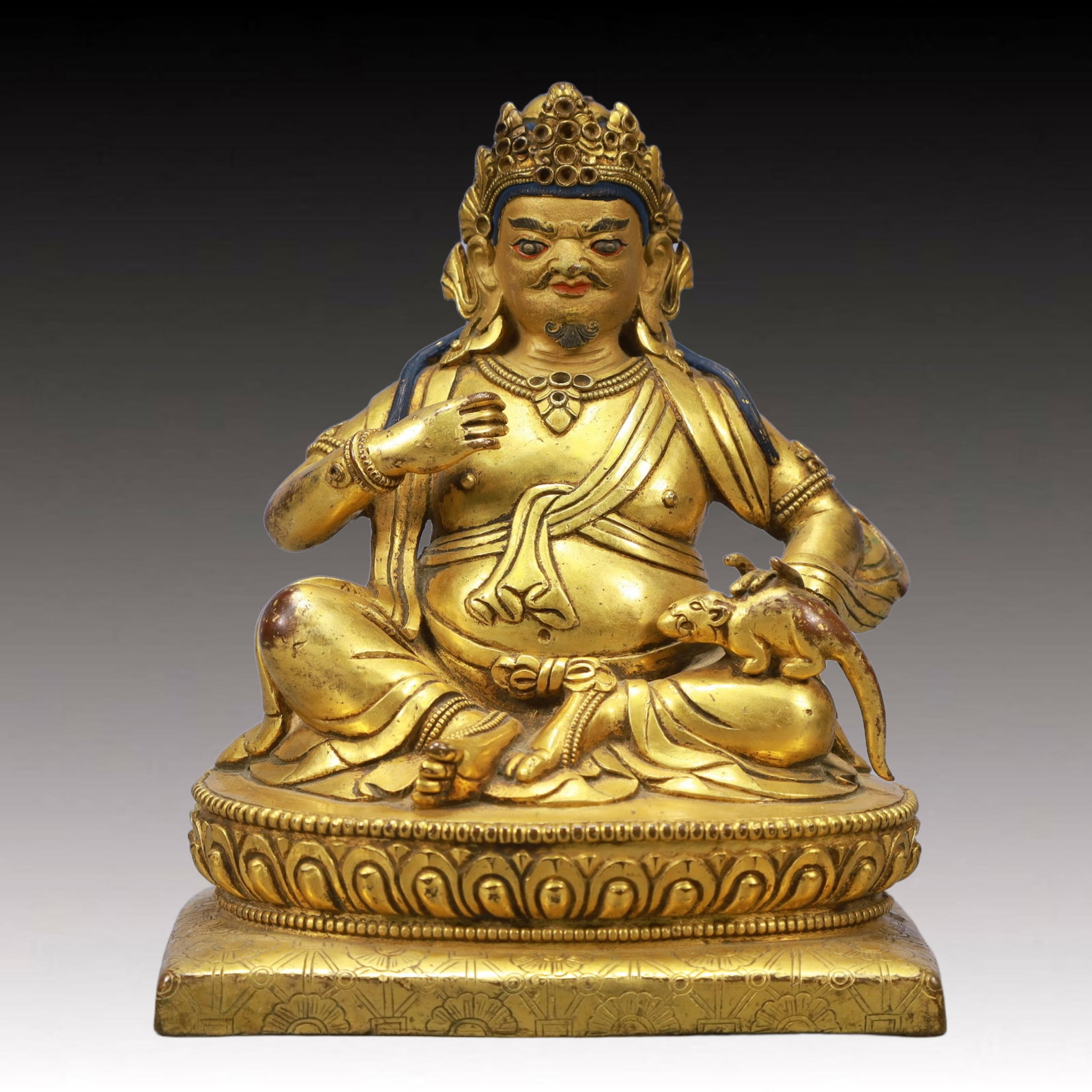 A Solemn Gilt Bronze Statue of Mammon: A Solemn Gilt Bronze Statue of Mammon,Ming Dynasty, China,Size:5.1inx3.9inx5.9in Weight:2050g 铜鎏金财神像,中国明代