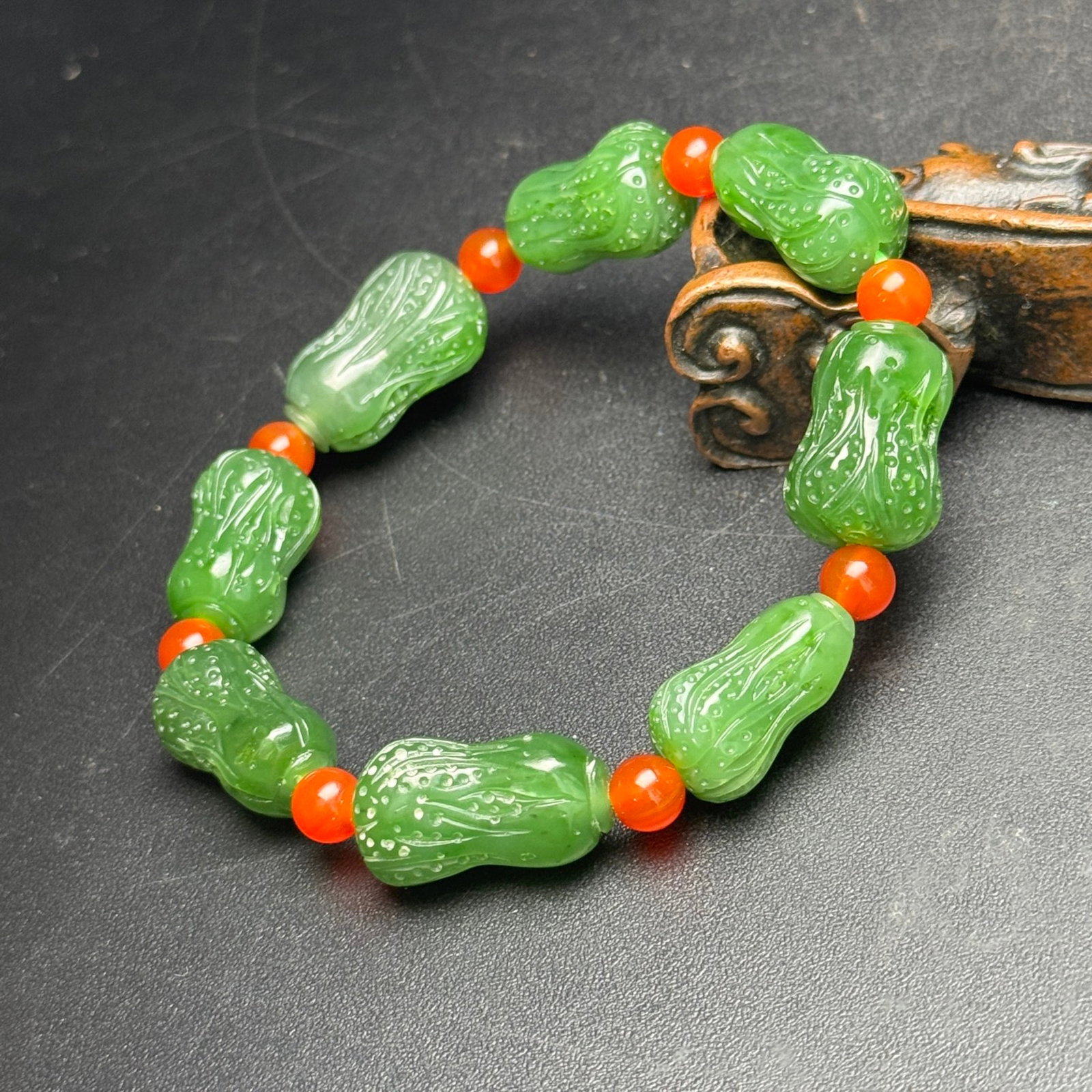 An Exquisite Jasper Cabbage Bracelet - 3