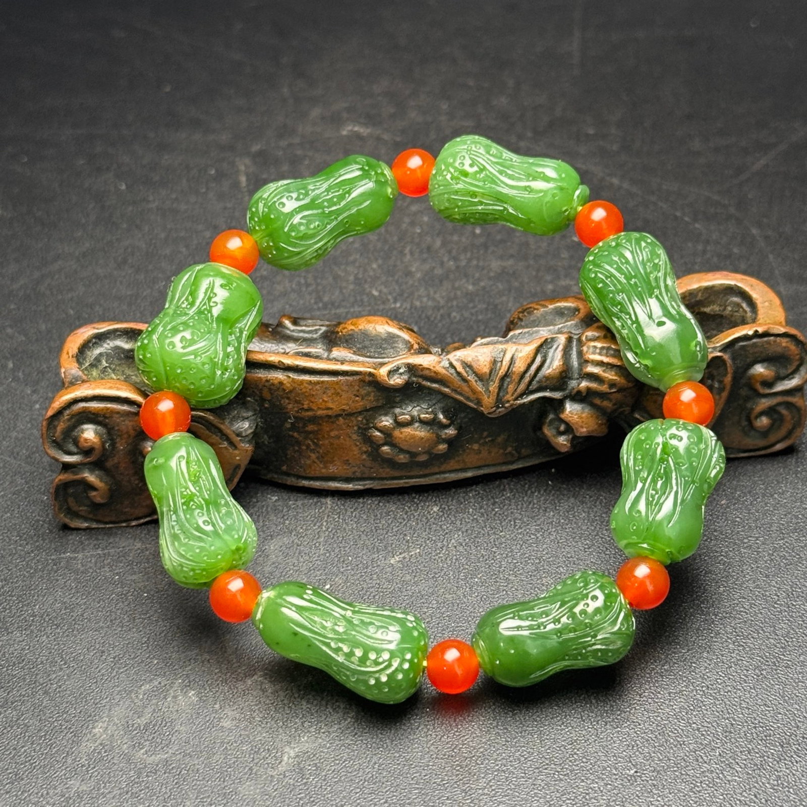 An Exquisite Jasper Cabbage Bracelet - 5