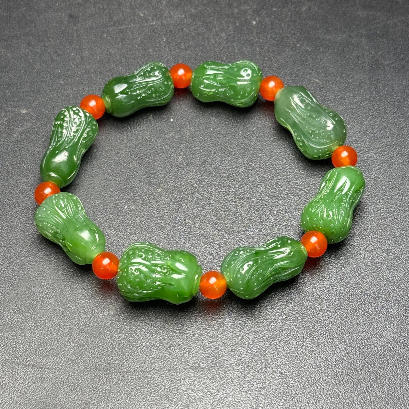 An Exquisite Jasper Cabbage Bracelet - 6