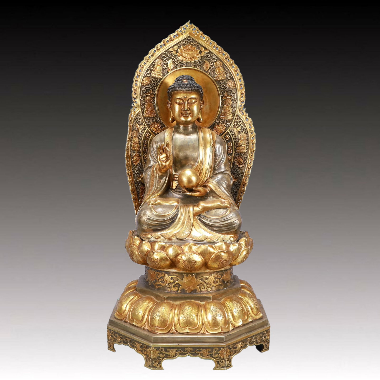 A Rare Gilt Silver Statue of Sakyamuni: A Rare Gilt Silver Statue of Sakyamuni,Tang Dynasty, China,Zhenguan Four-character Mark,Size:13.4inx25.6in,Weight:21000g 银鎏金释迦摩尼像,中ࢲ