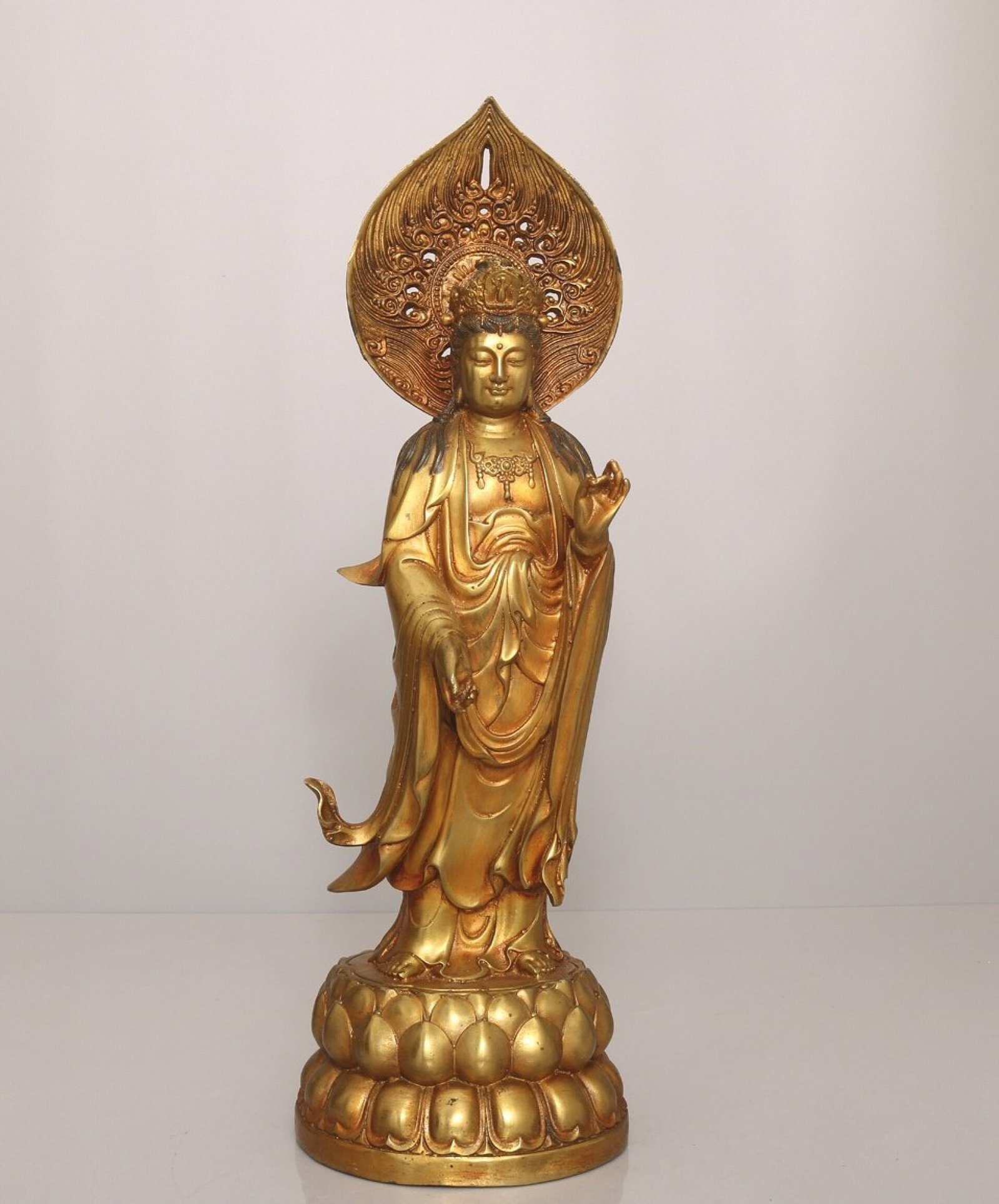 A Solemn Gilt Bronze Statue of Bodhisattva: A Solemn Gilt Bronze Statue of Bodhisattva,Qing Dynasty,China,Size:14.4inx4.3in,Weight:1.95kg 铜鎏金菩萨像,中国清代