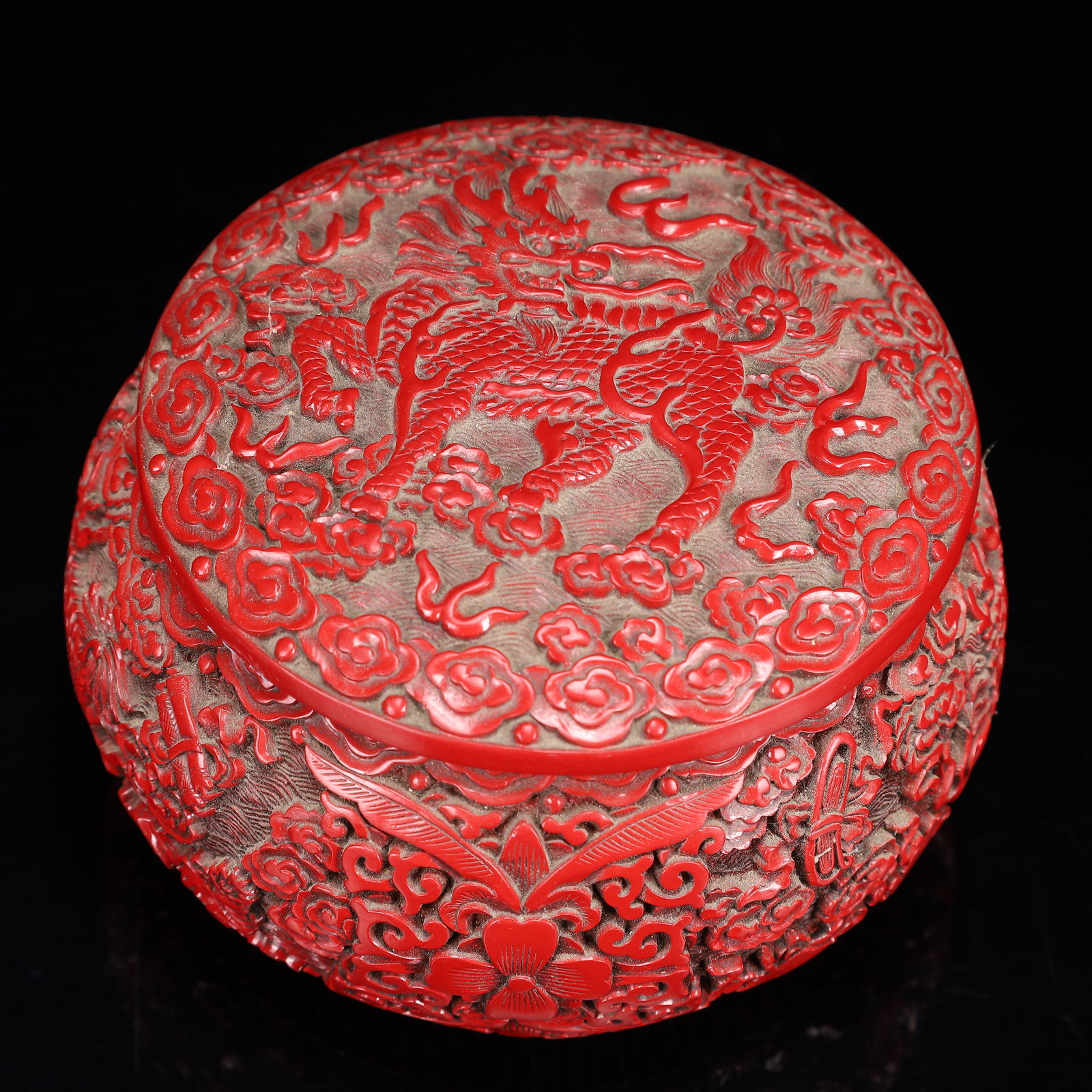 An Exquisite Carved Red Lacquer Flower and Kylin Pattern Box with Cover: An Exquisite Carved Red Lacquer Flower and Kylin Pattern Box with Cover,Qing Dynasty, China,With Mark,Size:5.5inx3.1in,Weight:650g