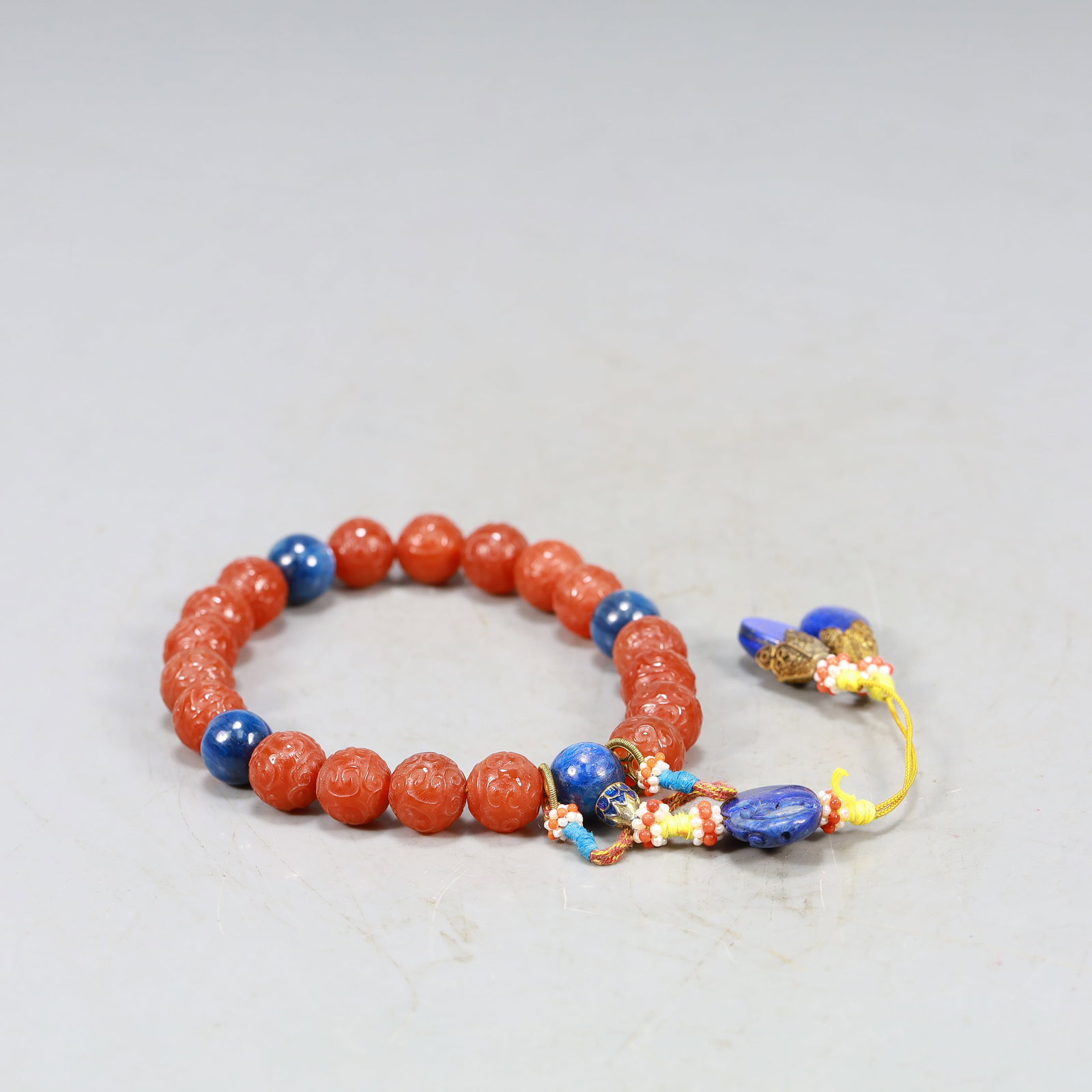 An Exquisite Agate Bracelets - 2