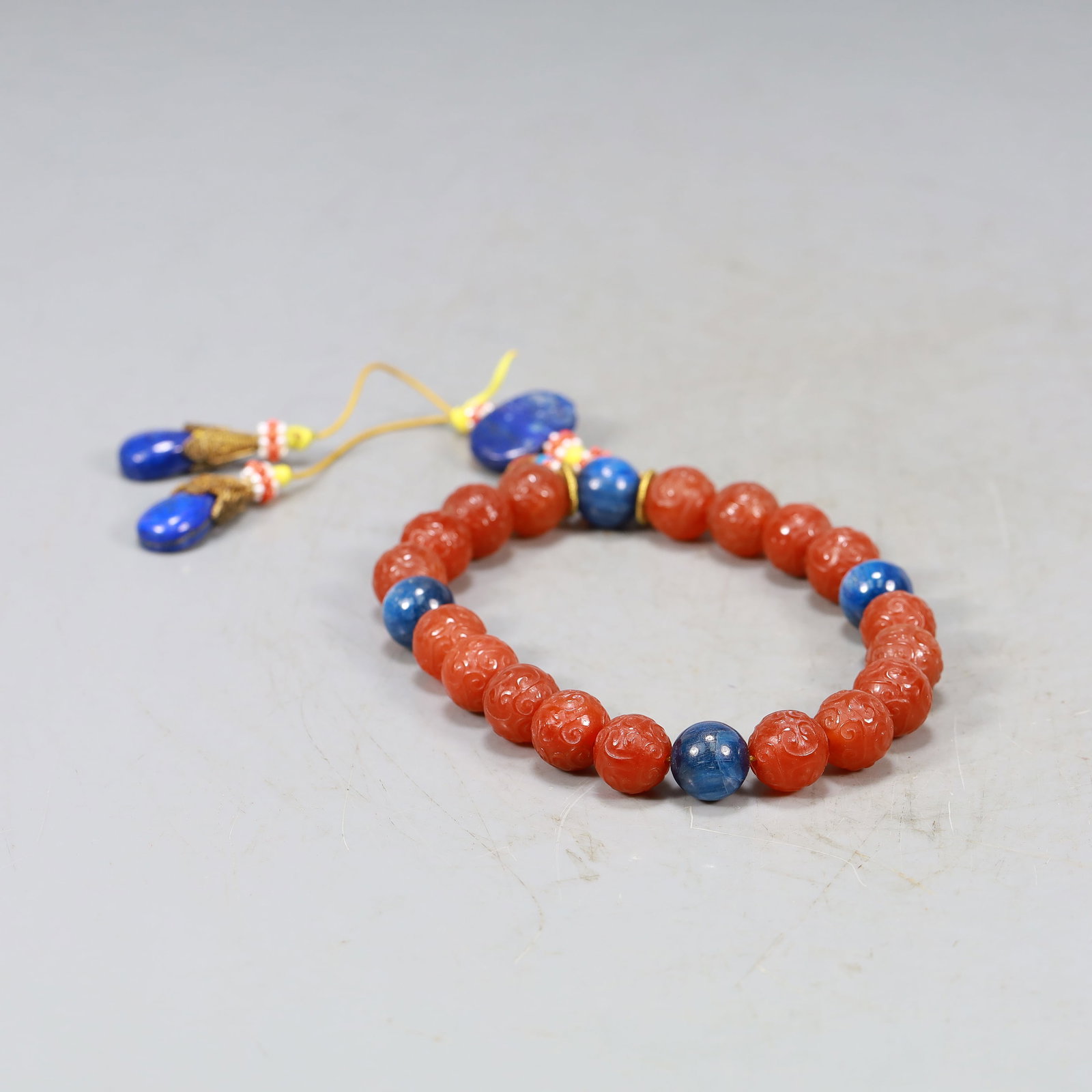 An Exquisite Agate Bracelets - 3