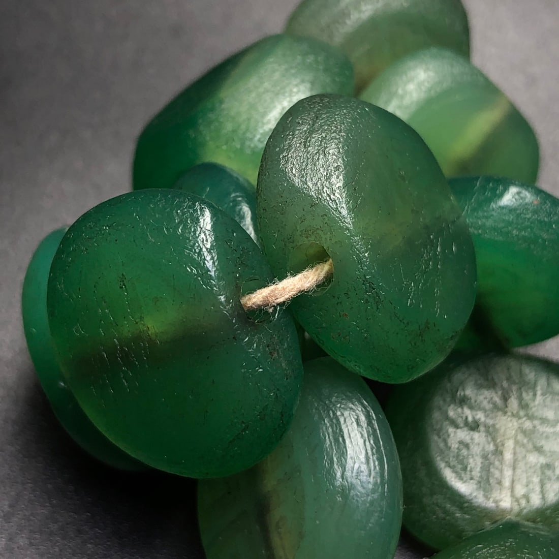A Precious Agate Bracelets - 9