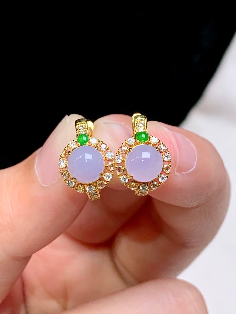 A Pair of Exquisite 18k Gold Diamond Inlaid Jadeite Earrings: A Pair of Exquisite 18k Gold Diamond Inlaid Jadeite Earrings,Size(Loose Stone):0.2inx0.2in 一对18k金钻镶嵌翡翠耳环