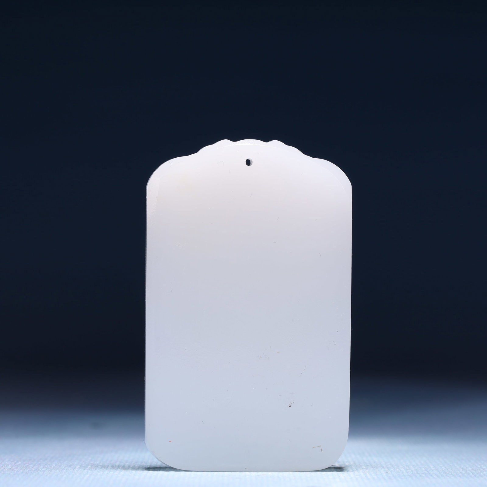 An Exquisite White Jade Tiger Pattern Pendant - 4
