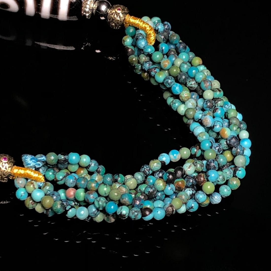 A Precious Dzi Bead Necklace - 5