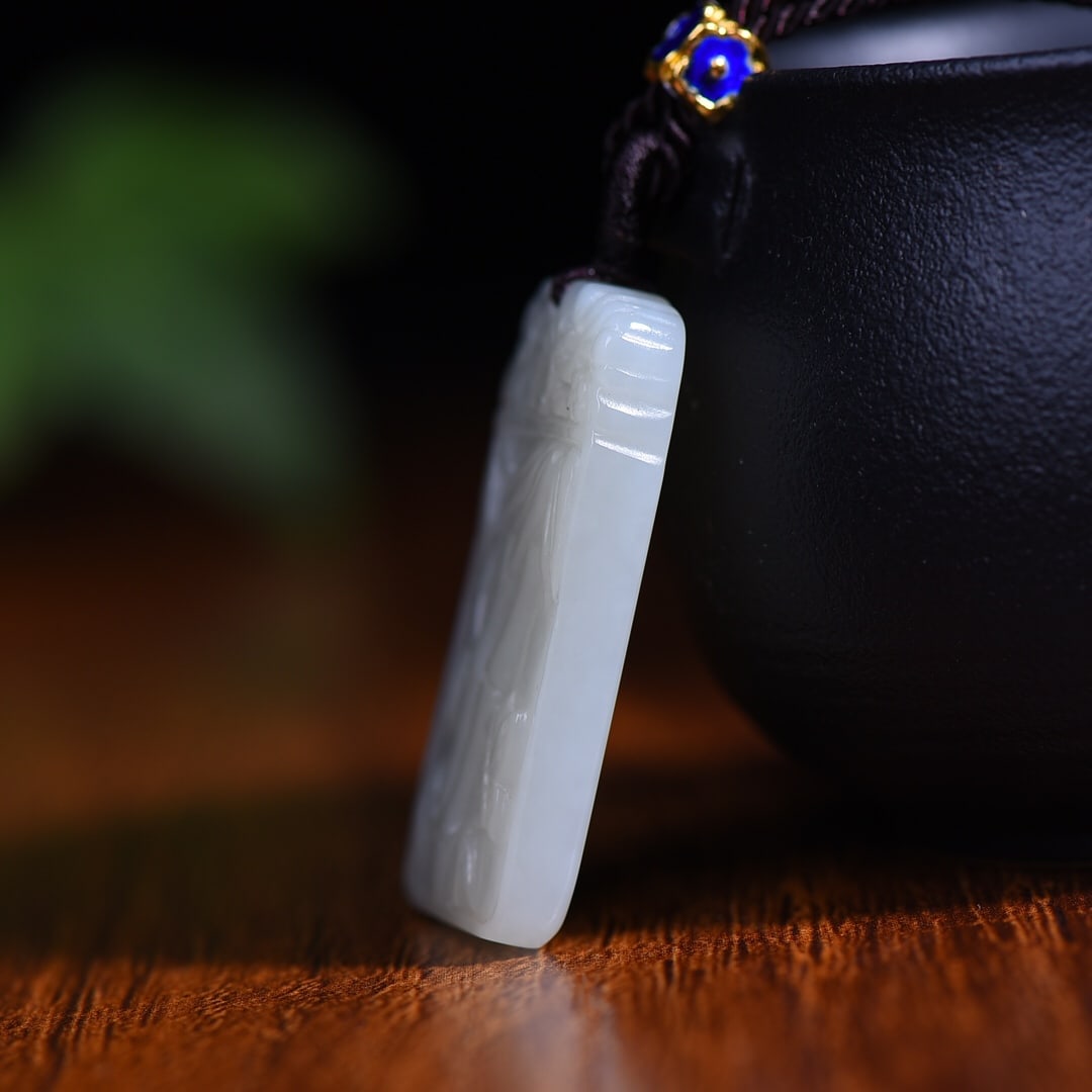 An Exquisite White Jade Pendant - 3