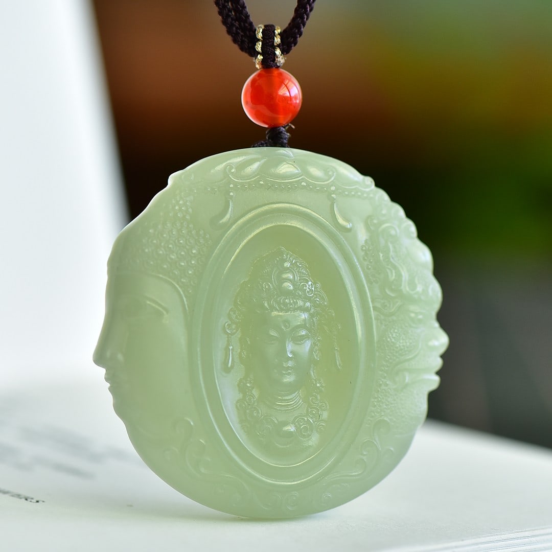 An Exquisite Greenish Jade Statue of Avalokitesvara Pendant: An Exquisite Greenish Jade Statue of Avalokitesvara Pendant,Size:2inx2in 青玉观音像挂件