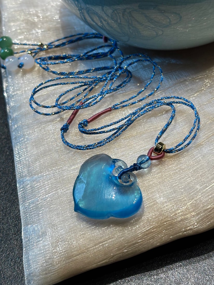 An Exquisite Aquamarine Pendant - 4