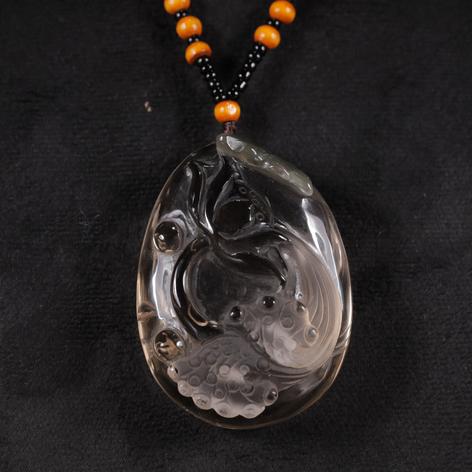 An Exquisite Crystal Flower Pattern Pendant - 2