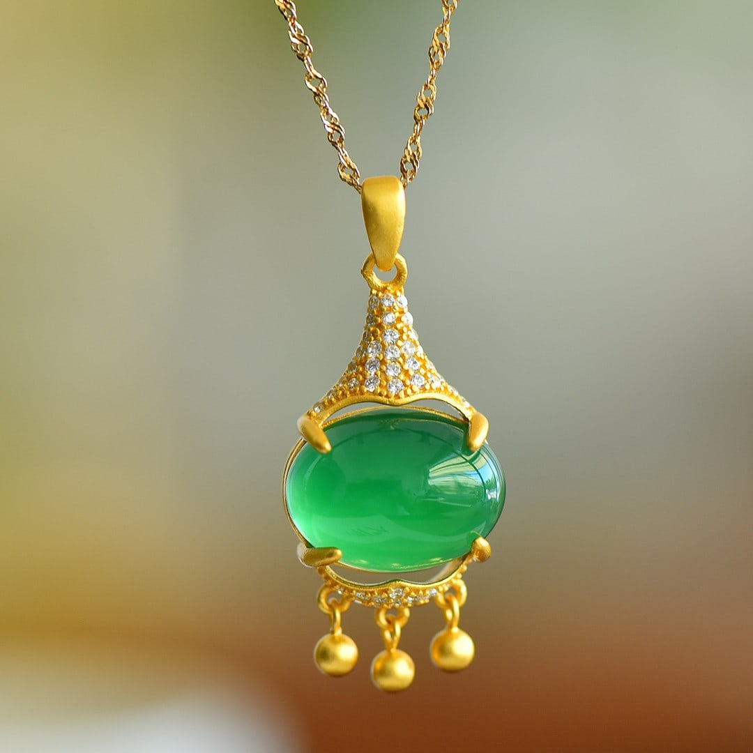 An Exquisite Sterling Silver-Gold Plated Inlaid Agate Pendant,Inlaid Diamond: An Exquisite Sterling Silver-Gold Plated Inlaid Agate Pendant,Inlaid Diamond 纯银镀金镶玛瑙吊坠,嵌钻石