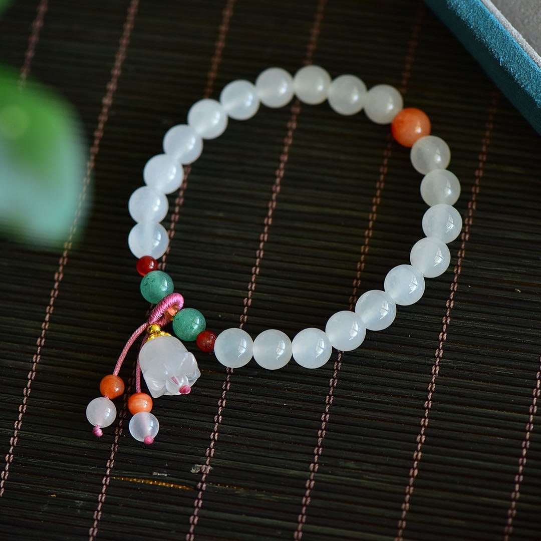 An Exquisite White Jade Bracelet - 4