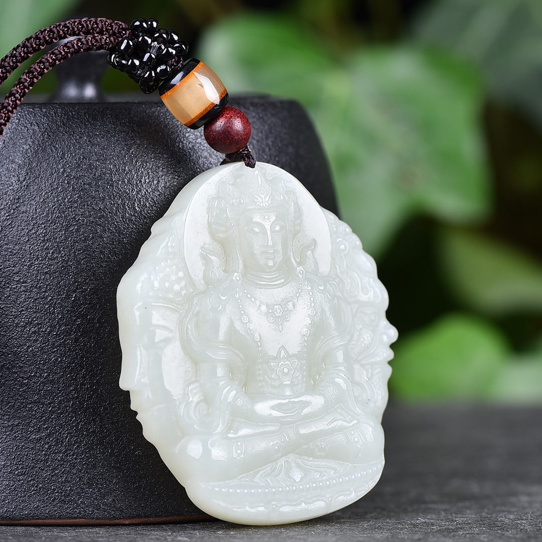 An Exquisite White Jade Buddha Pattern Pendant - 3