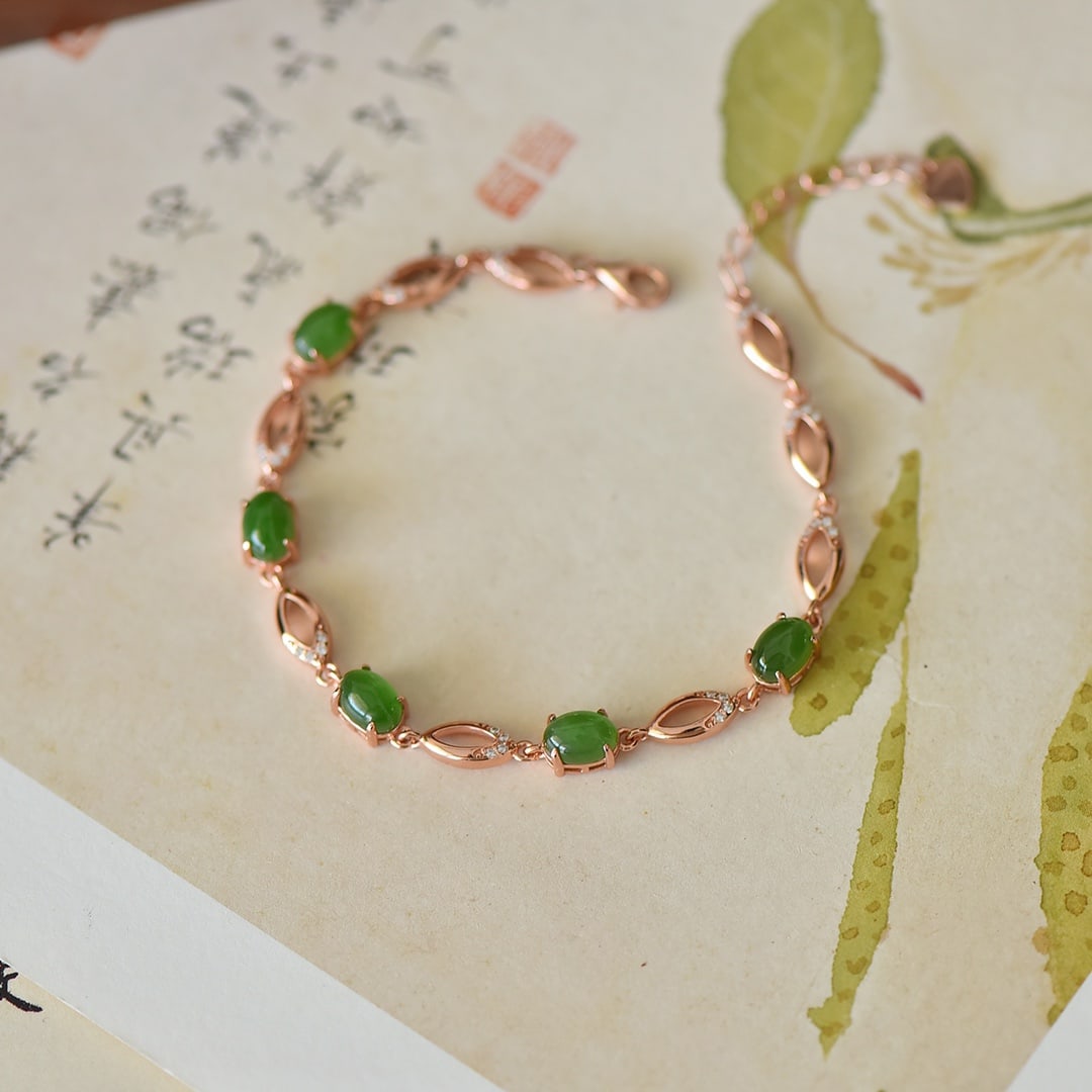 An Exquisite Sterling Silver-Gold Plated Inlaid Jasper Bracelet,Inlaid Diamond: An Exquisite Sterling Silver-Gold Plated Inlaid Jasper Bracelet,Inlaid Diamond,Size:0.2inx0.3in 纯银镀金镶碧玉手链,嵌钻石
