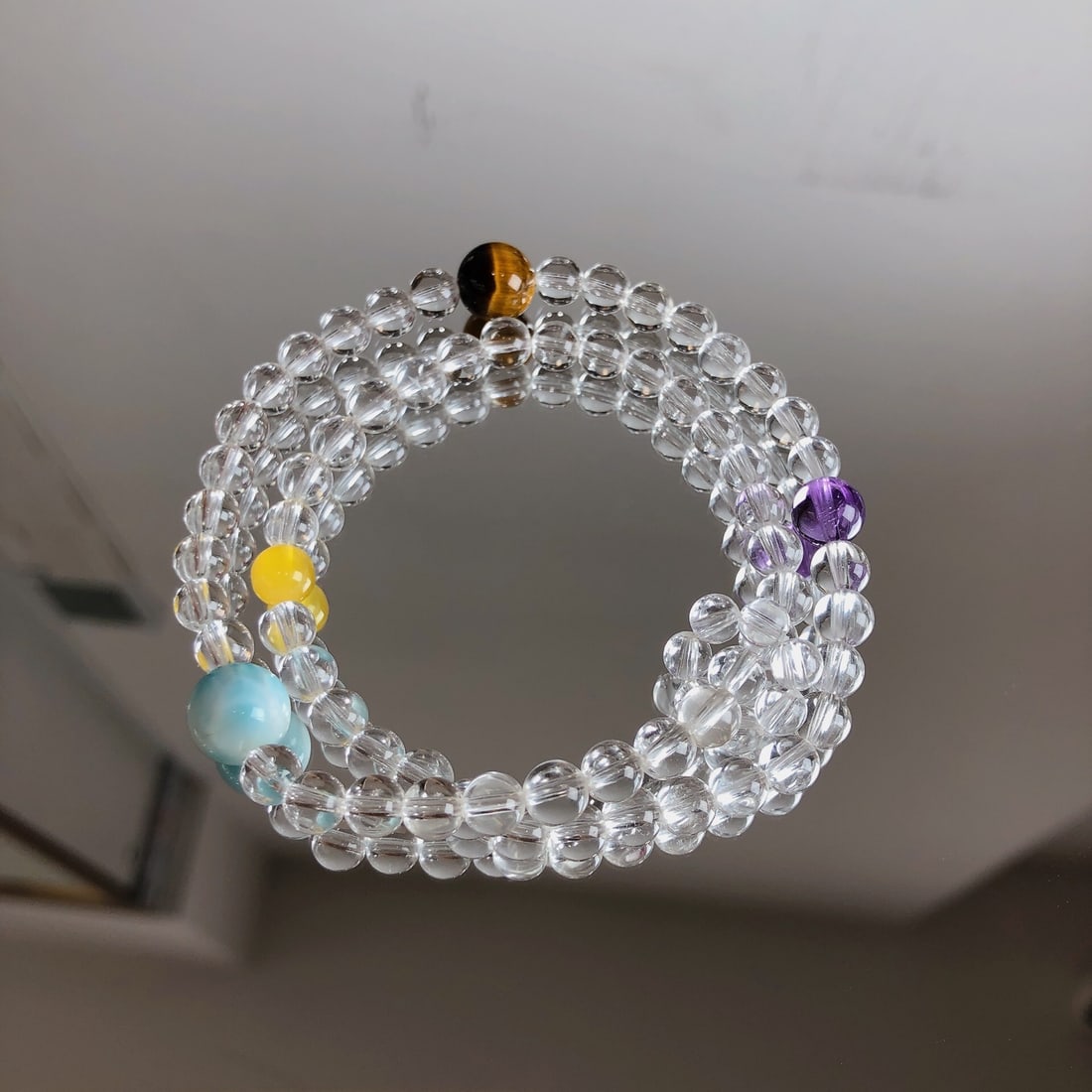 An Exquisite Crystal Bracelet - 2