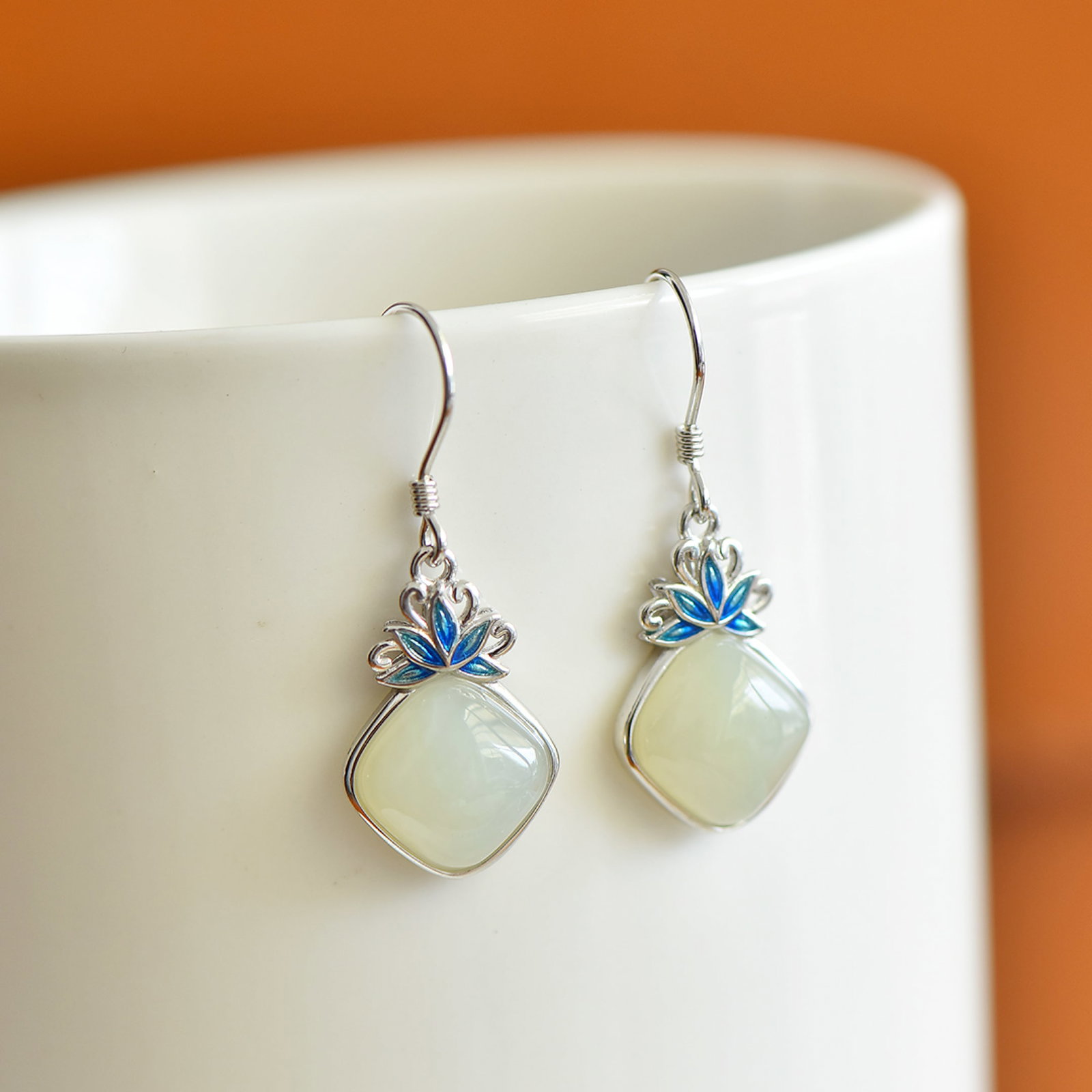 A Pair of Exquisite Sterling Silver Inlaid White Jade Enamel Earrings - 2