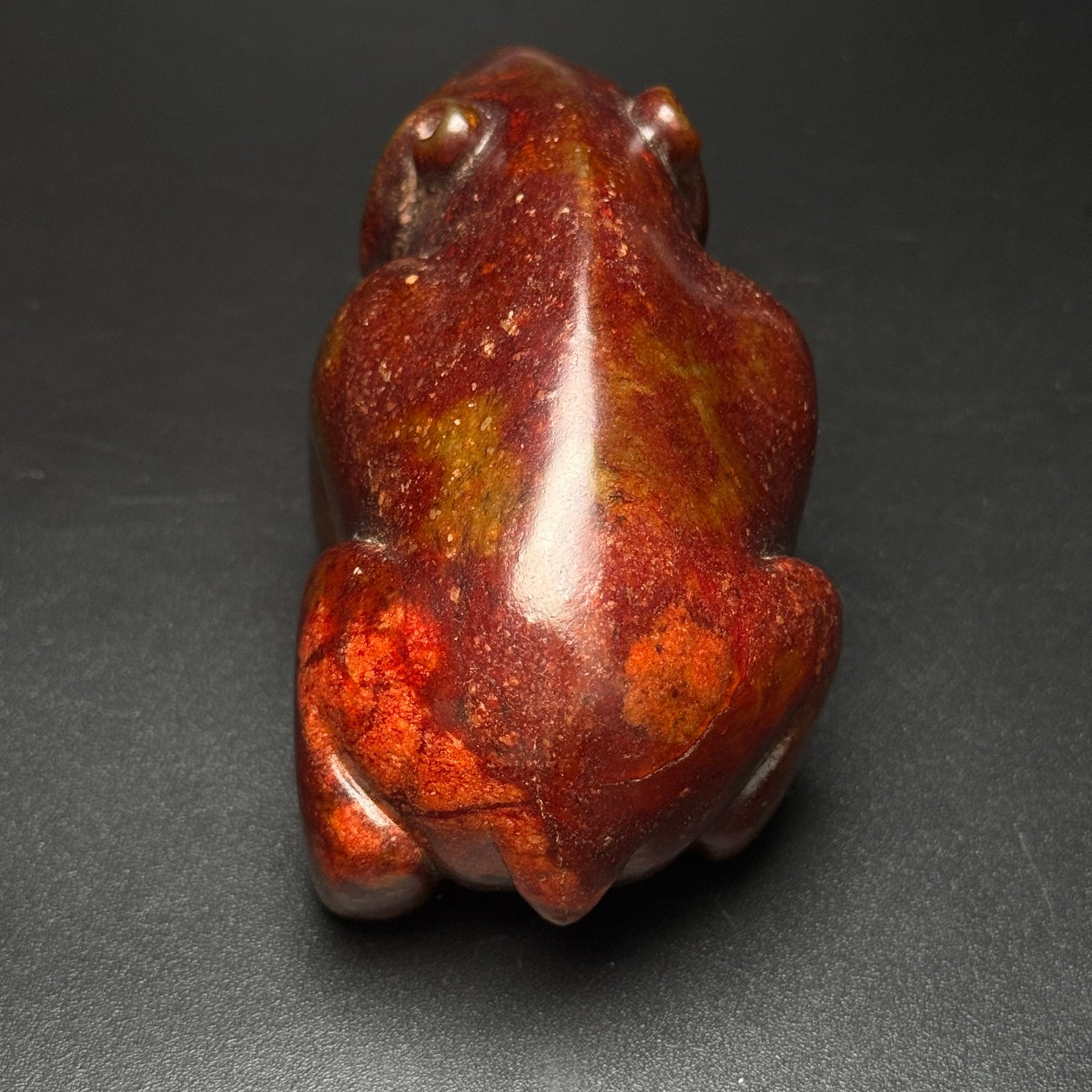 An Exquisite White Jade Bear Ornament - 2