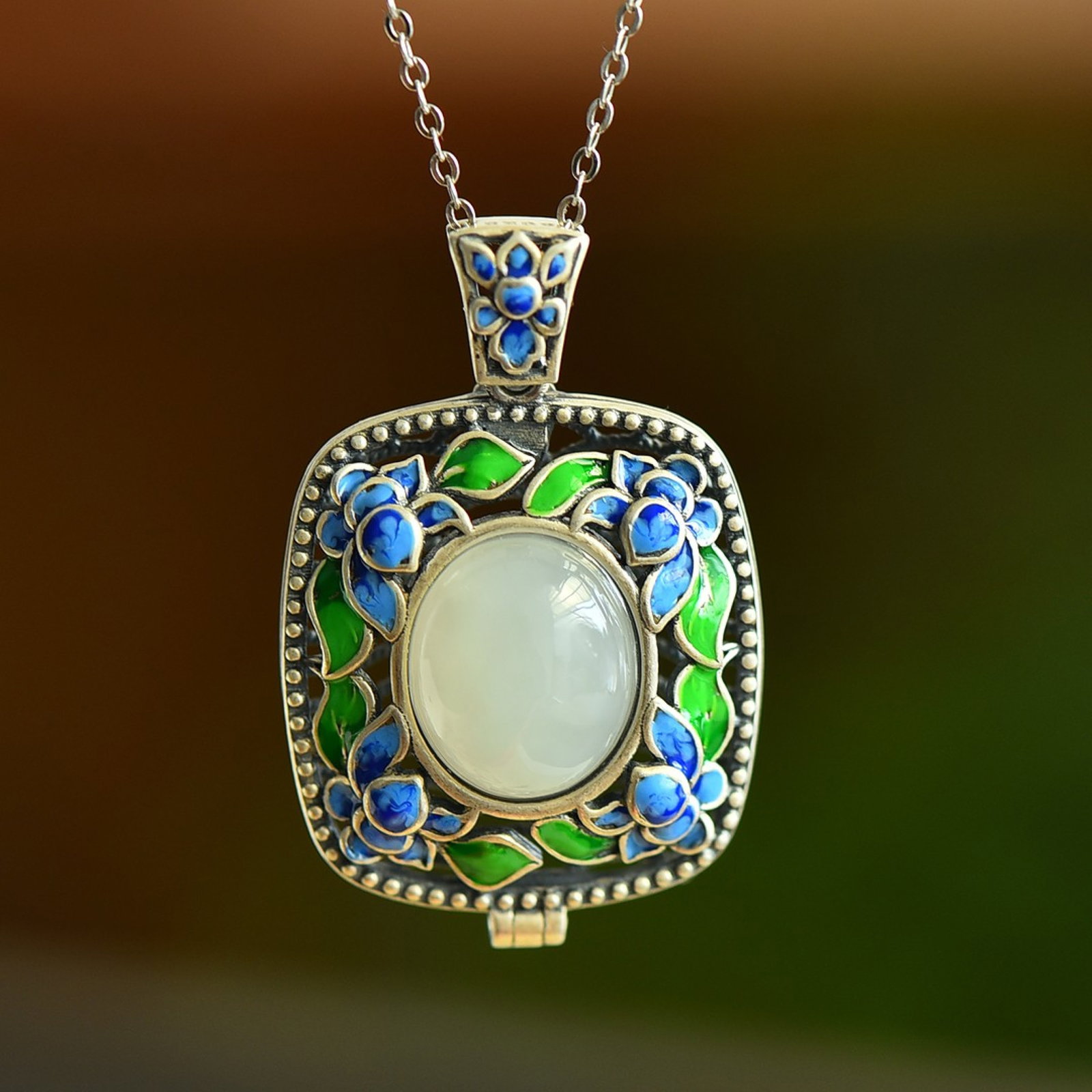 An Exquisite Sterling Silver Inlaid White Jade Pendant - 2