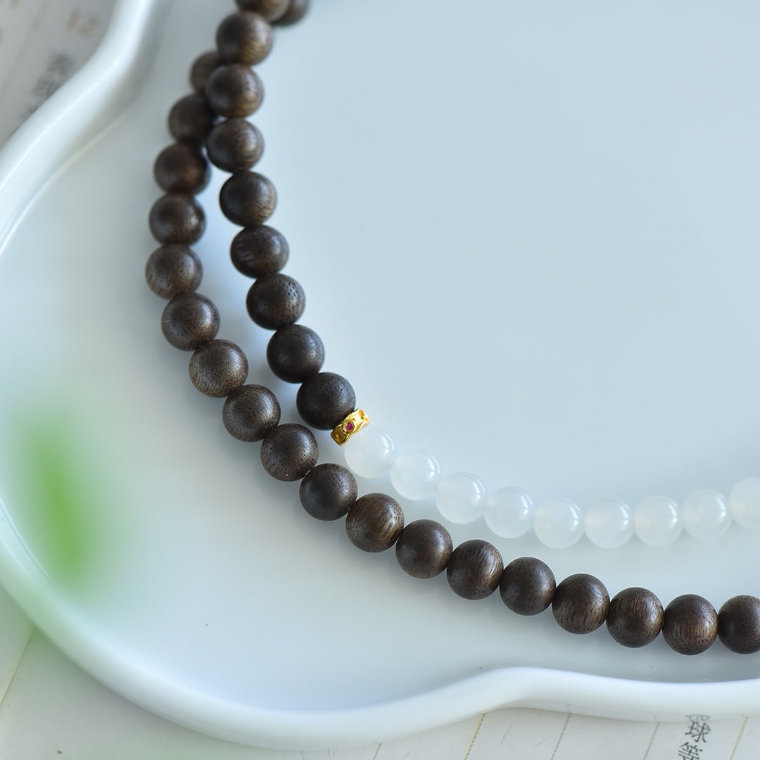 An Exquisite White Jade Eaglewood Bracelets - 5