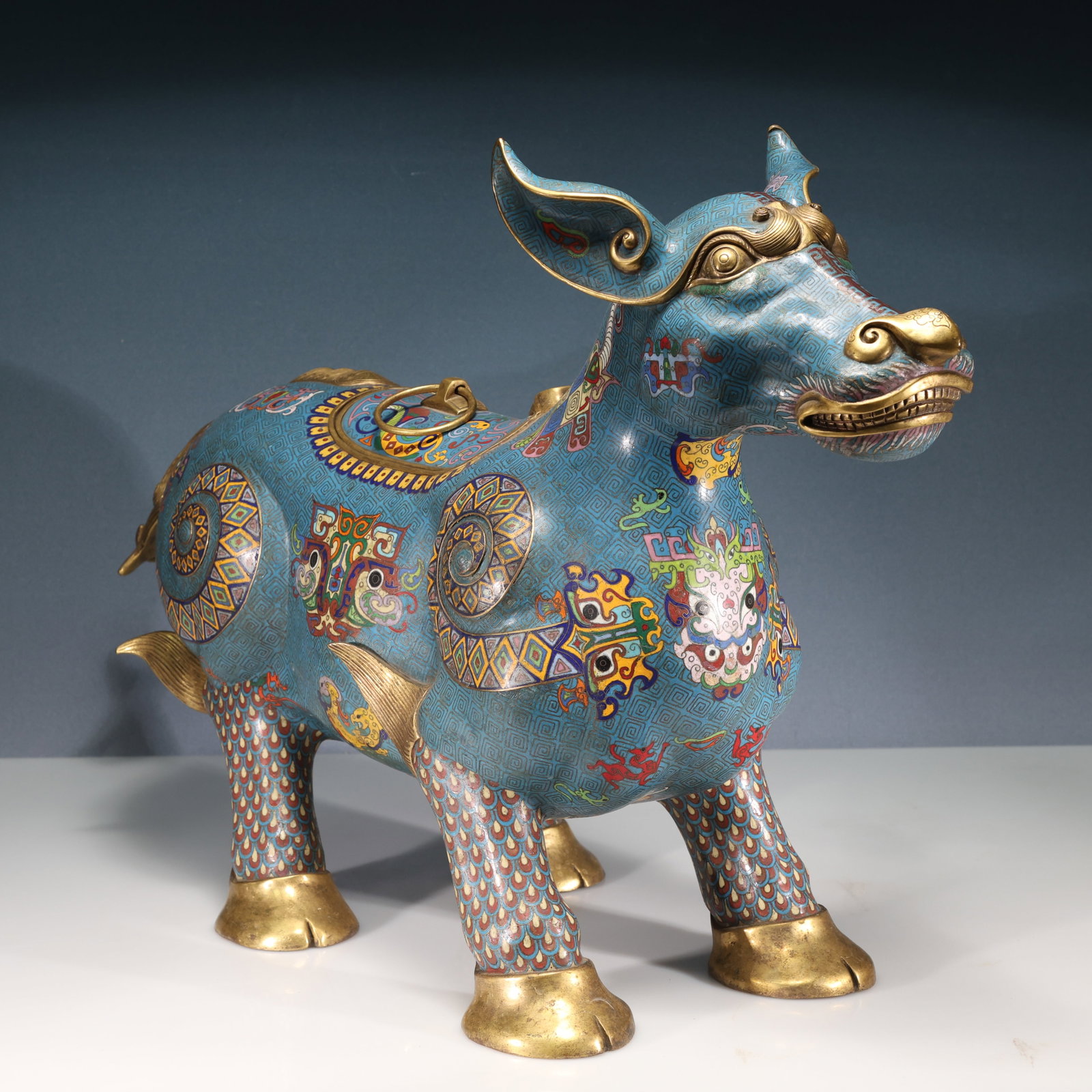 A Huge Cloisonne Beast-Face Pattern Auspicious Beast Ornament - 5