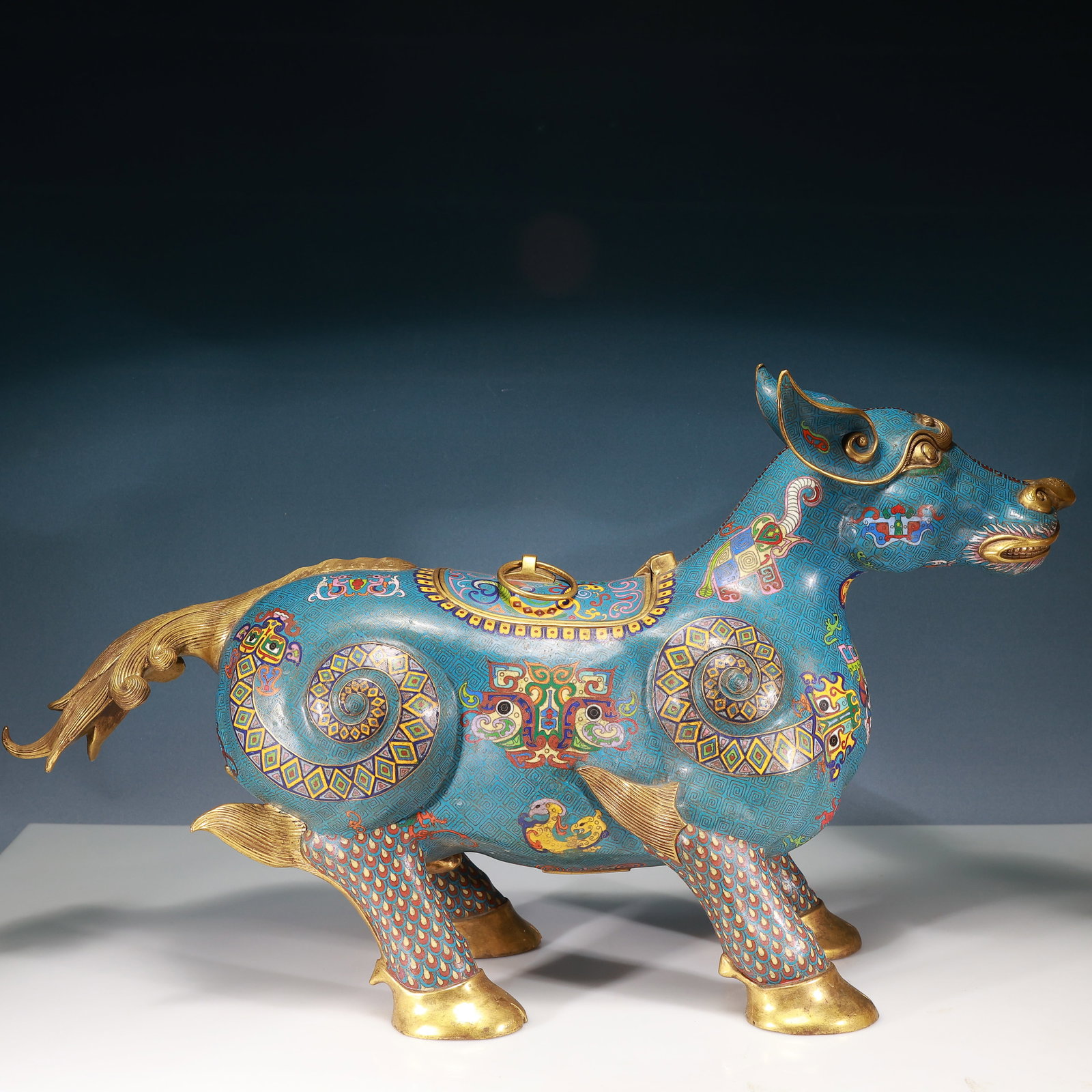 A Huge Cloisonne Beast-Face Pattern Auspicious Beast Ornament - 7