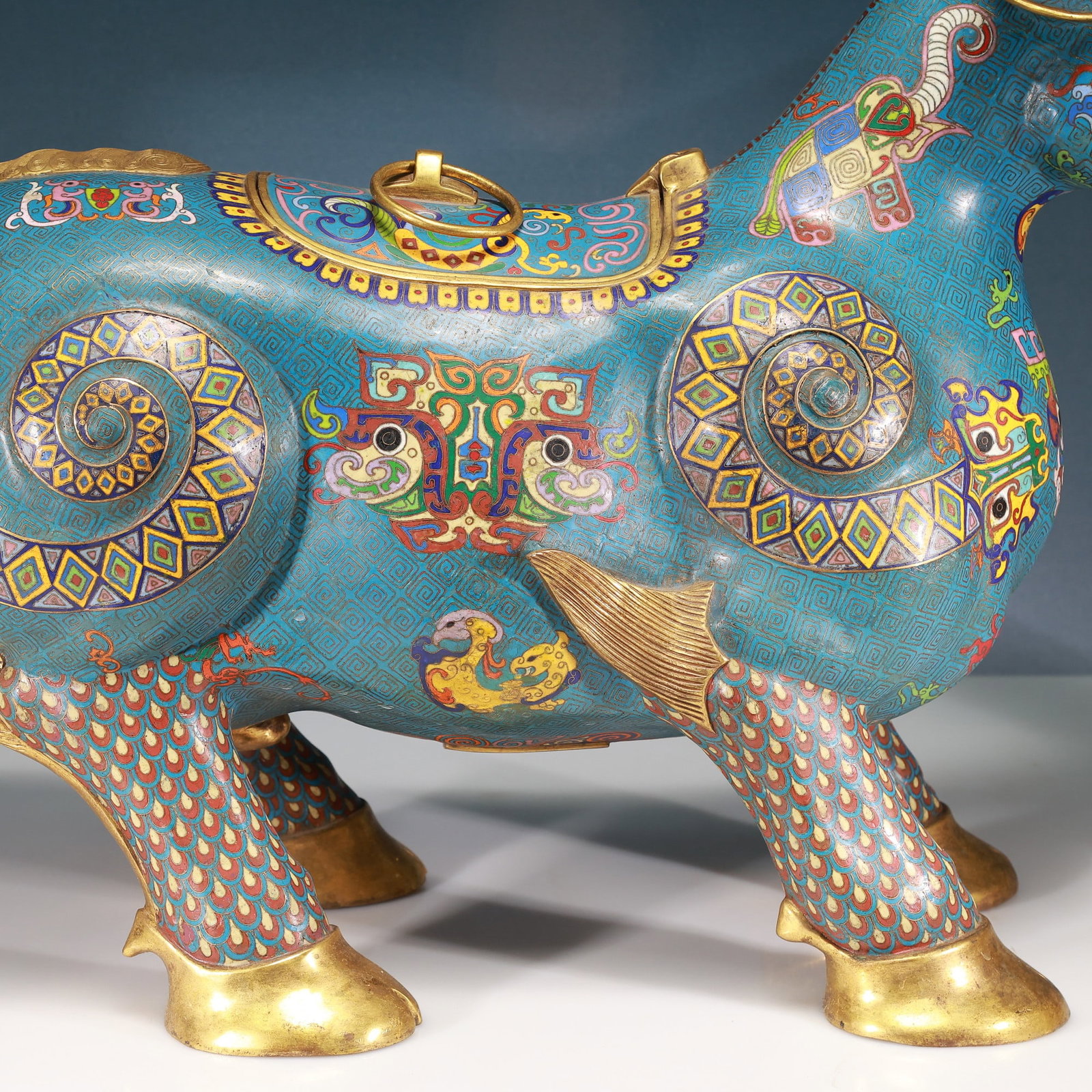 A Huge Cloisonne Beast-Face Pattern Auspicious Beast Ornament - 9