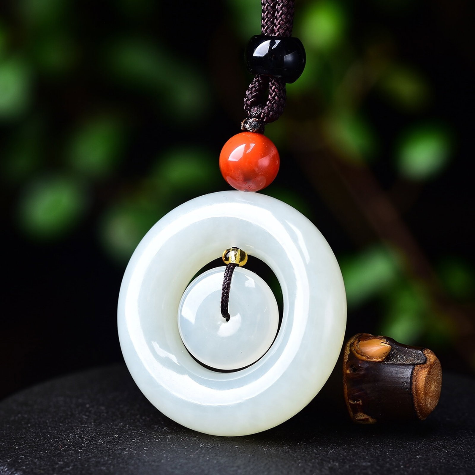 An Exquisite White Jade Pendant - 2